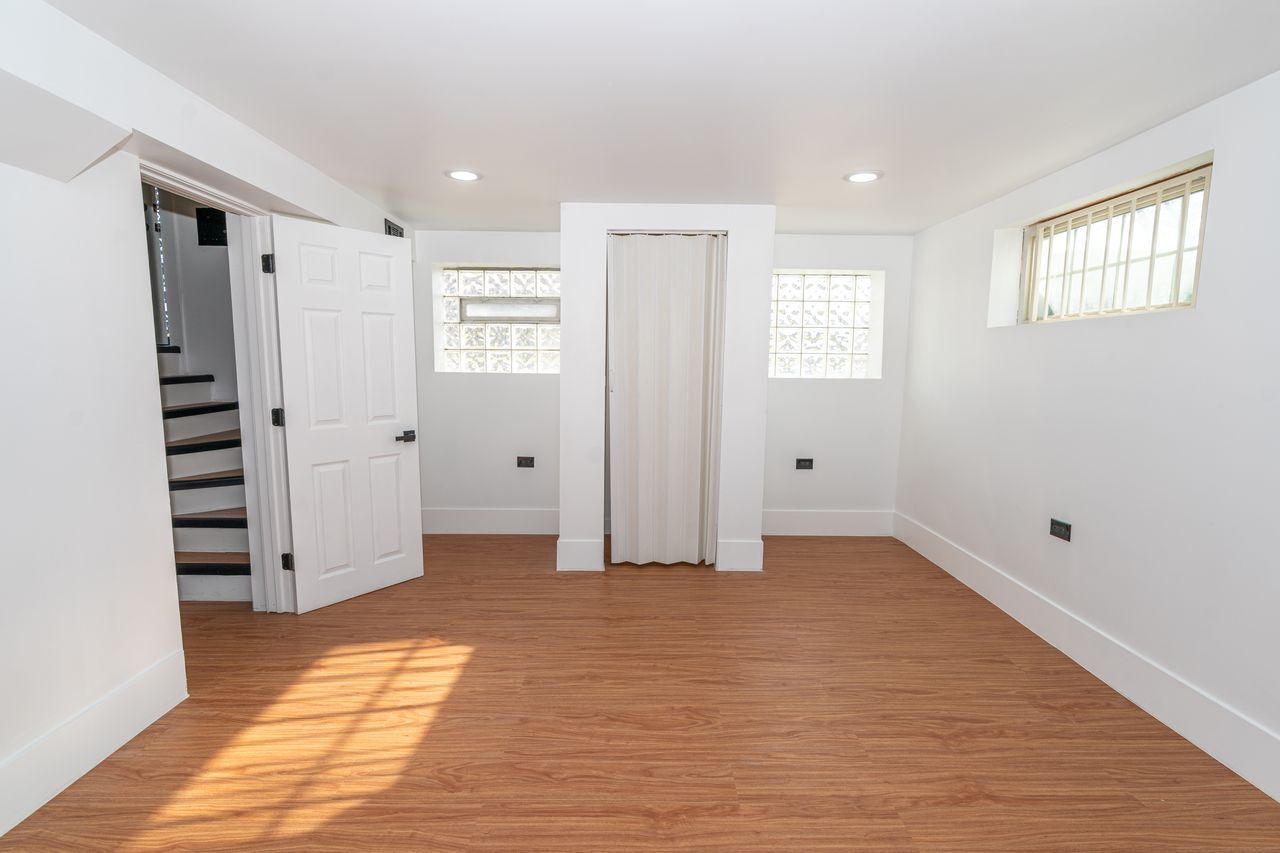 40 W 81st Street, Chicago, IL 60620