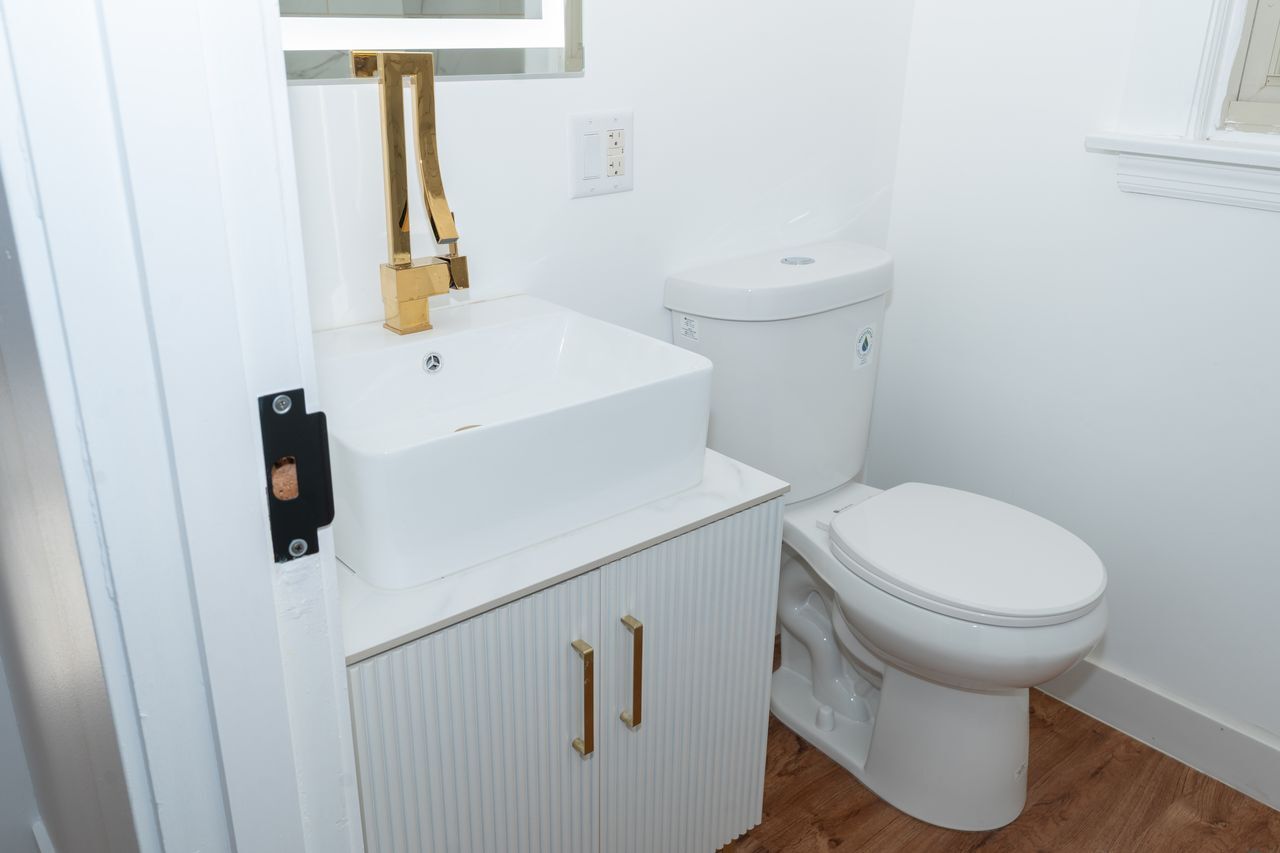 40 W 81st Street, Chicago, IL 60620