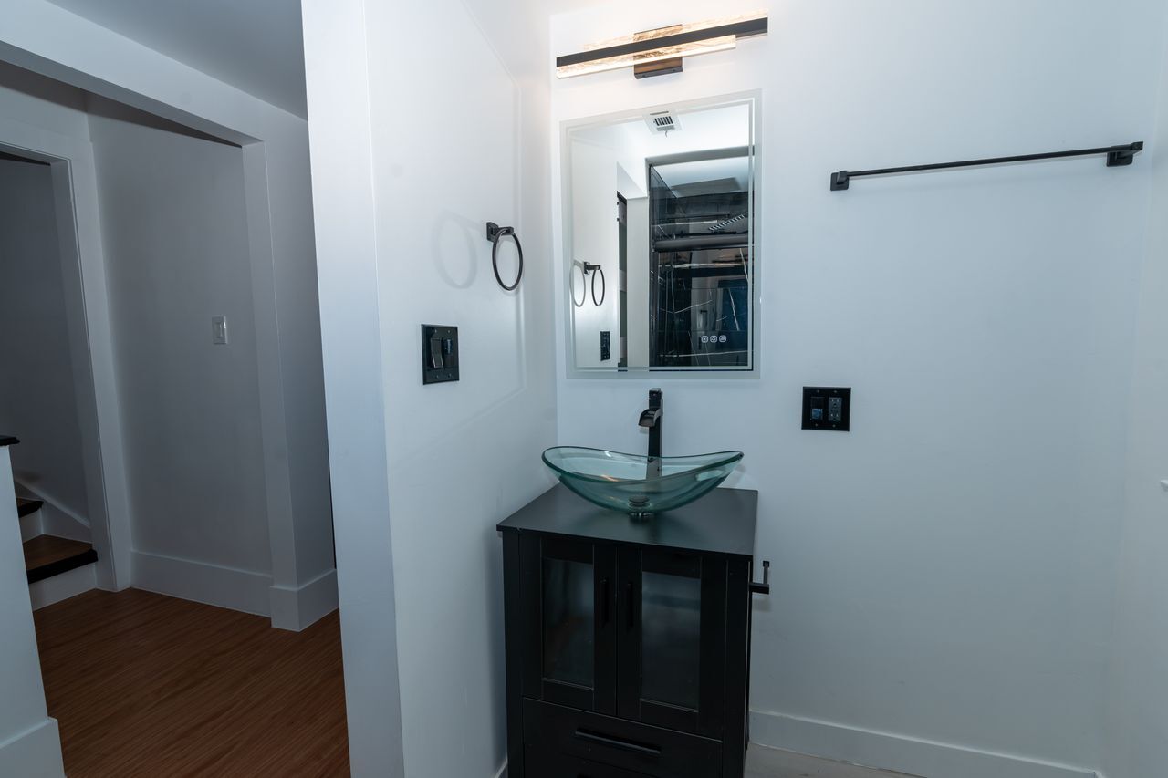 40 W 81st Street, Chicago, IL 60620