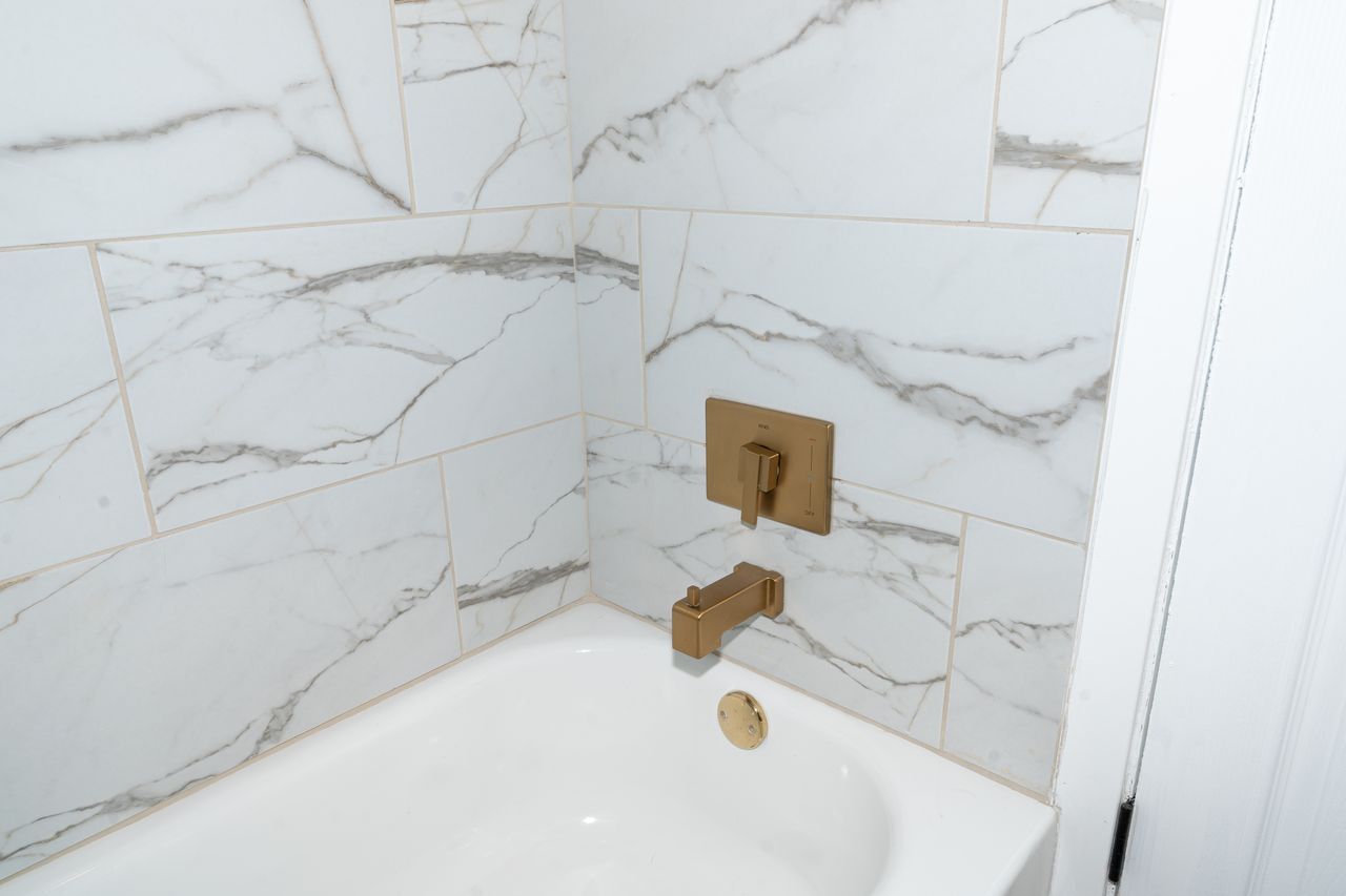 40 W 81st Street, Chicago, IL 60620