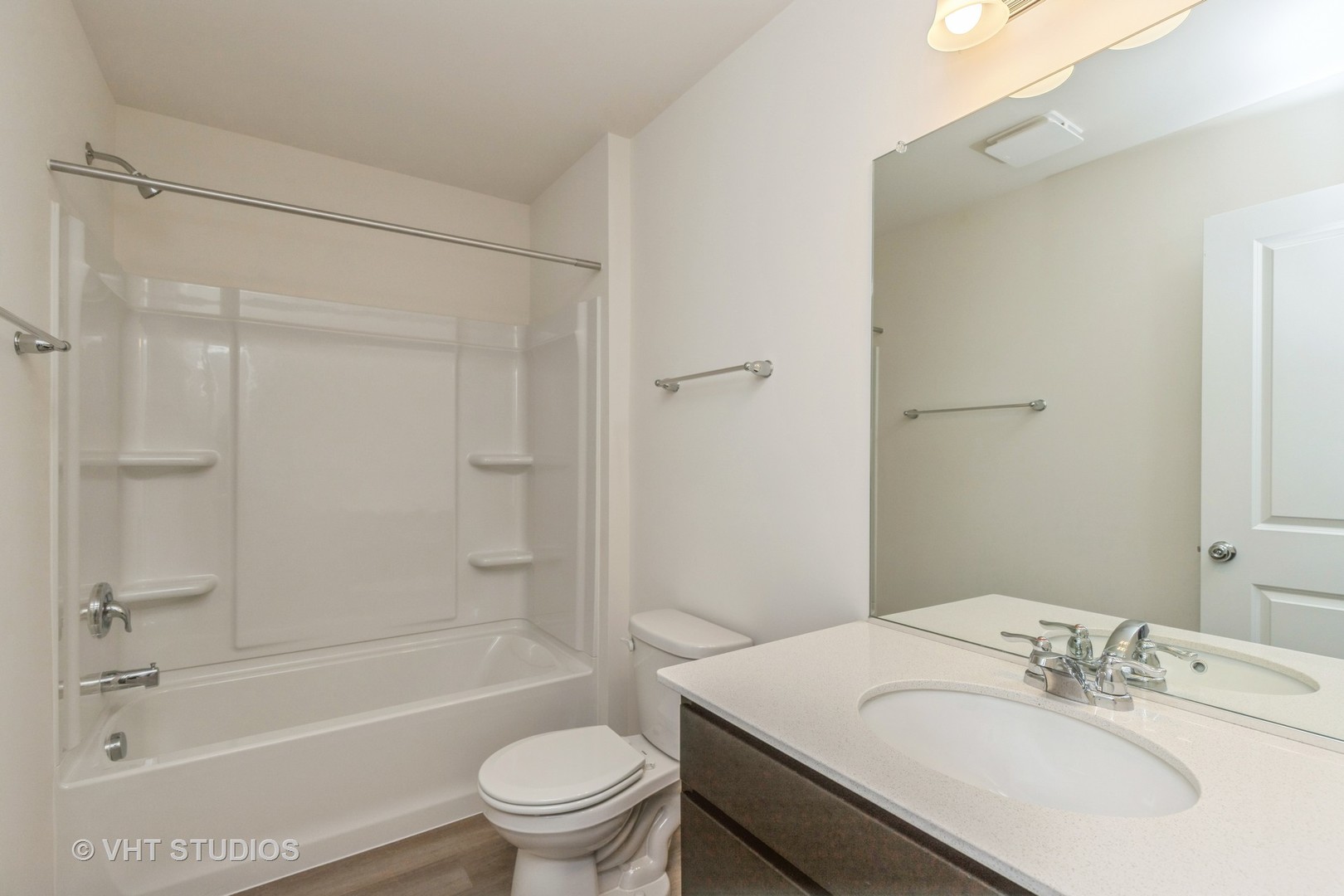 155 Yorktown Court #0, Libertyville, IL 60048