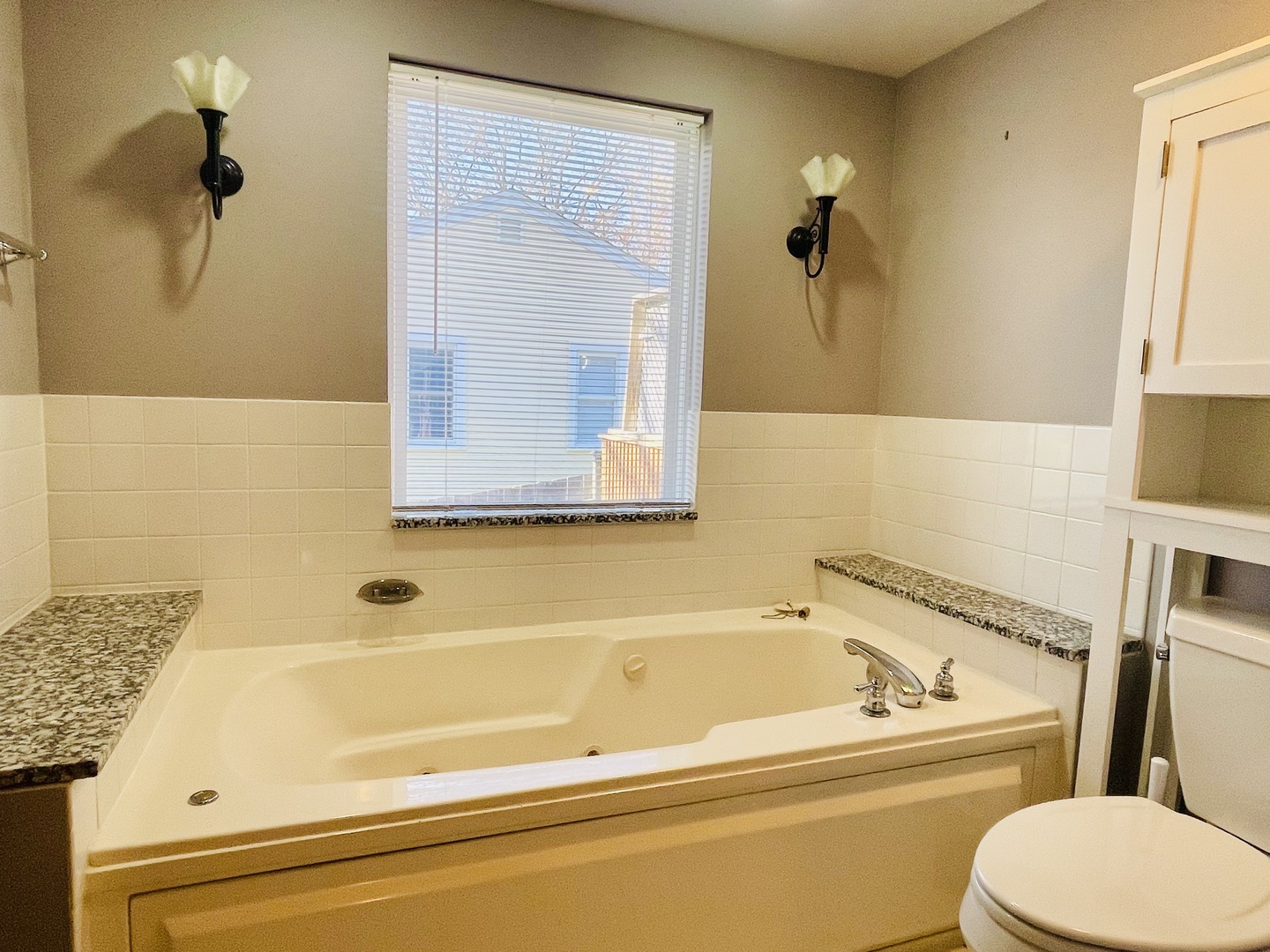 Lake Villa, IL 60046