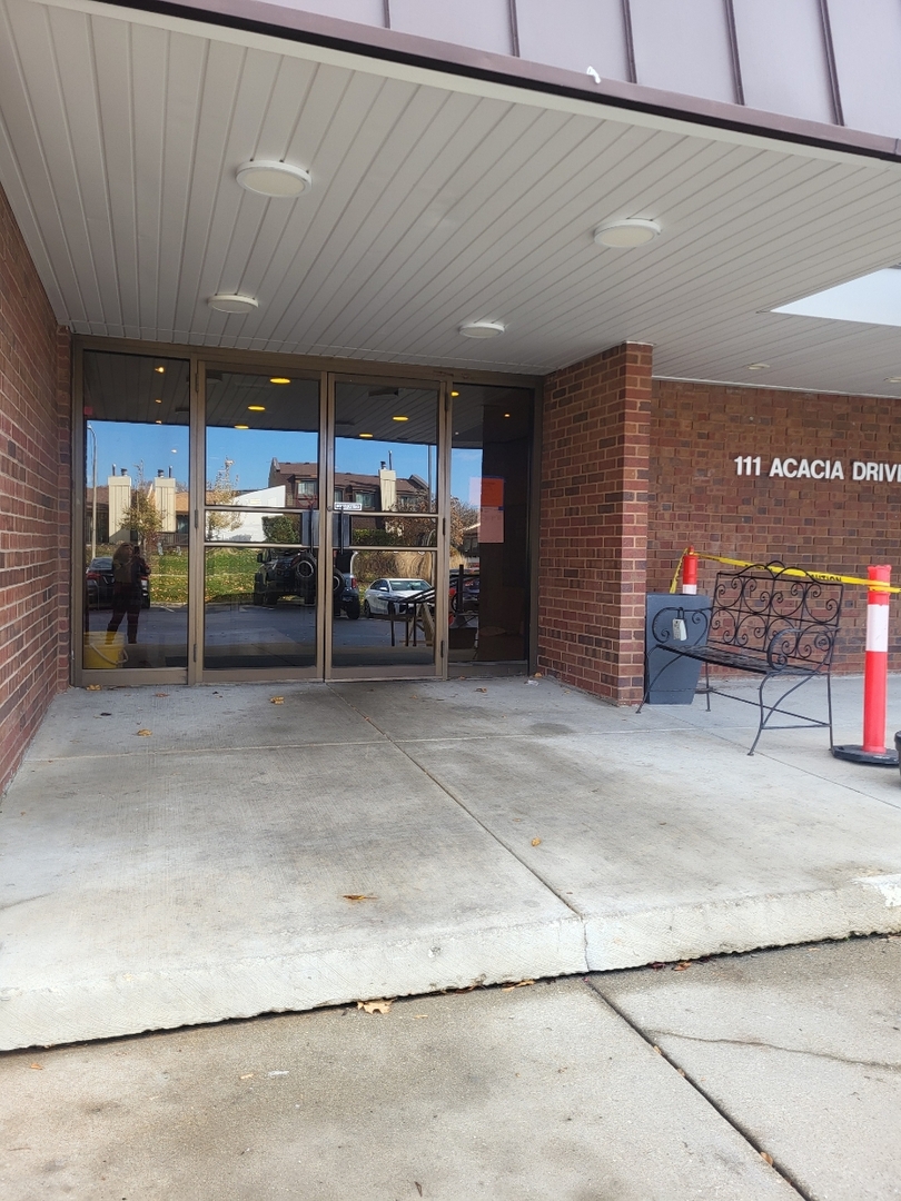 Indian Head Park, IL 60525