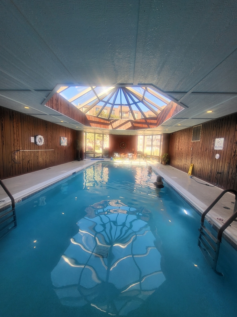 Indian Head Park, IL 60525