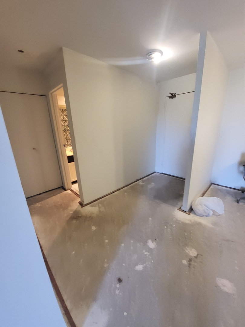 Indian Head Park, IL 60525