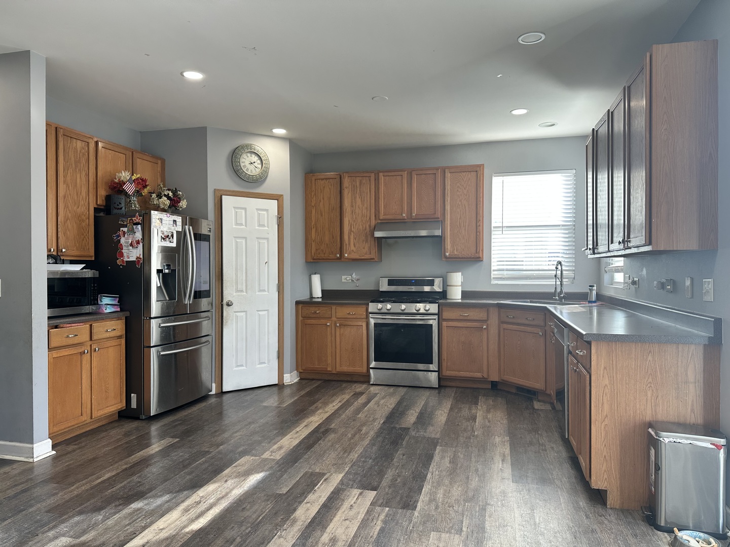 1313 Roth Drive, Joliet, IL 60431