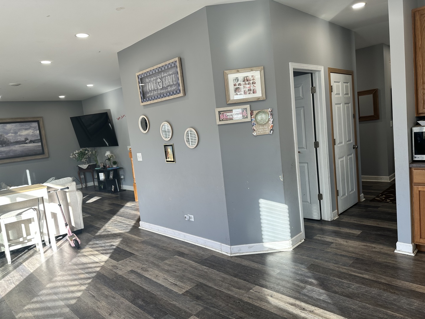 1313 Roth Drive, Joliet, IL 60431