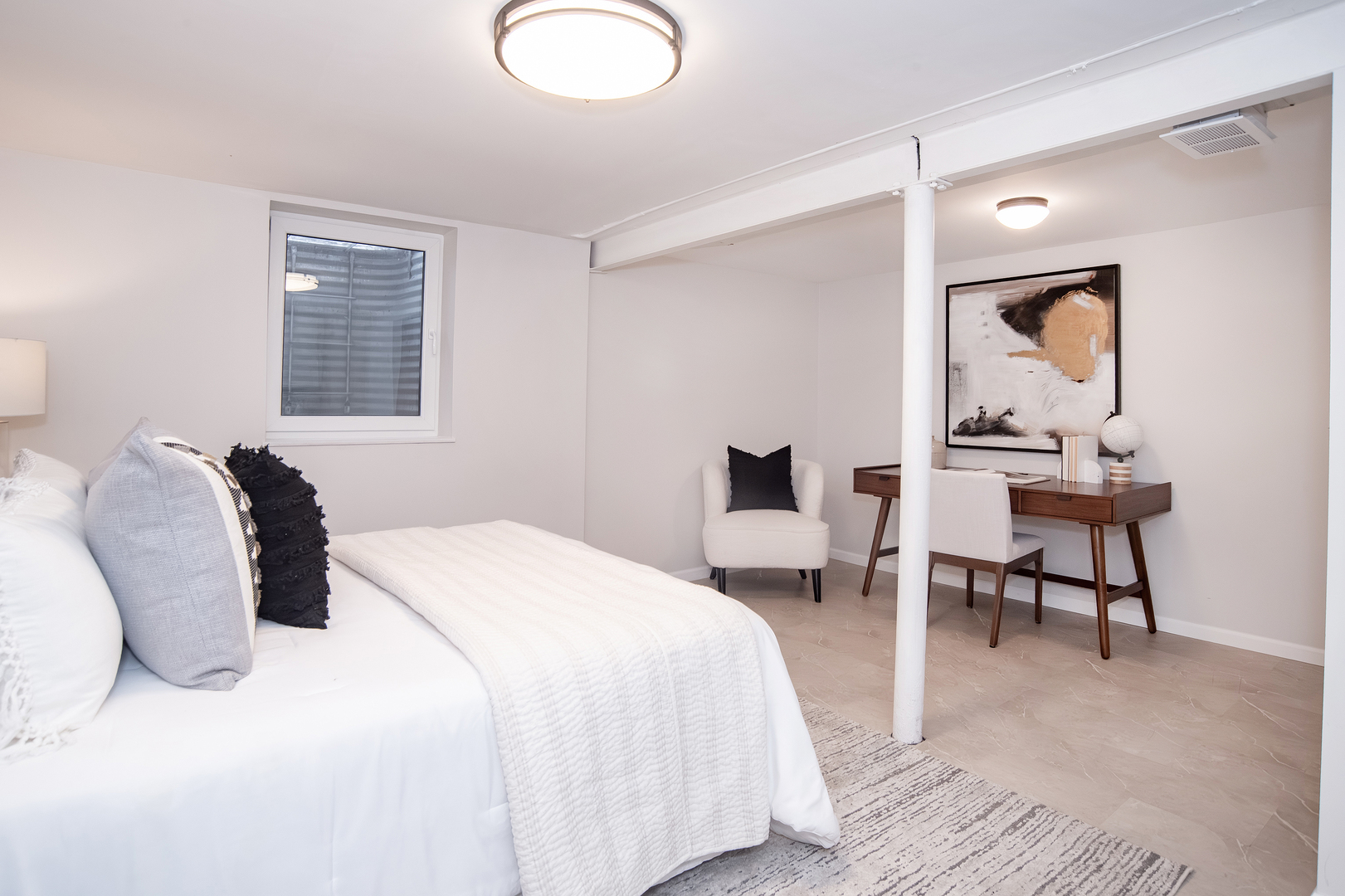 2128 Hull Avenue, Westchester, IL 60154