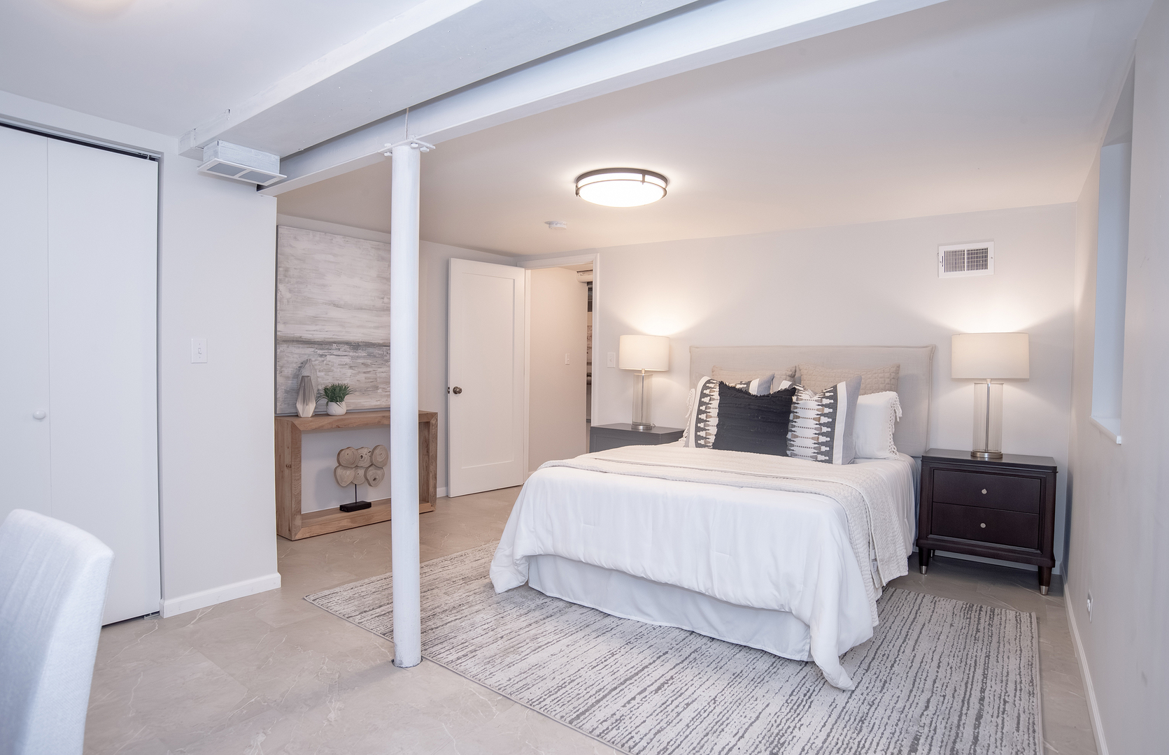 2128 Hull Avenue, Westchester, IL 60154