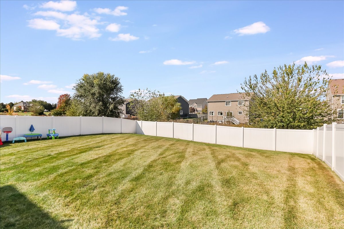 342 Snow Drop Lane, Elgin, IL 60124