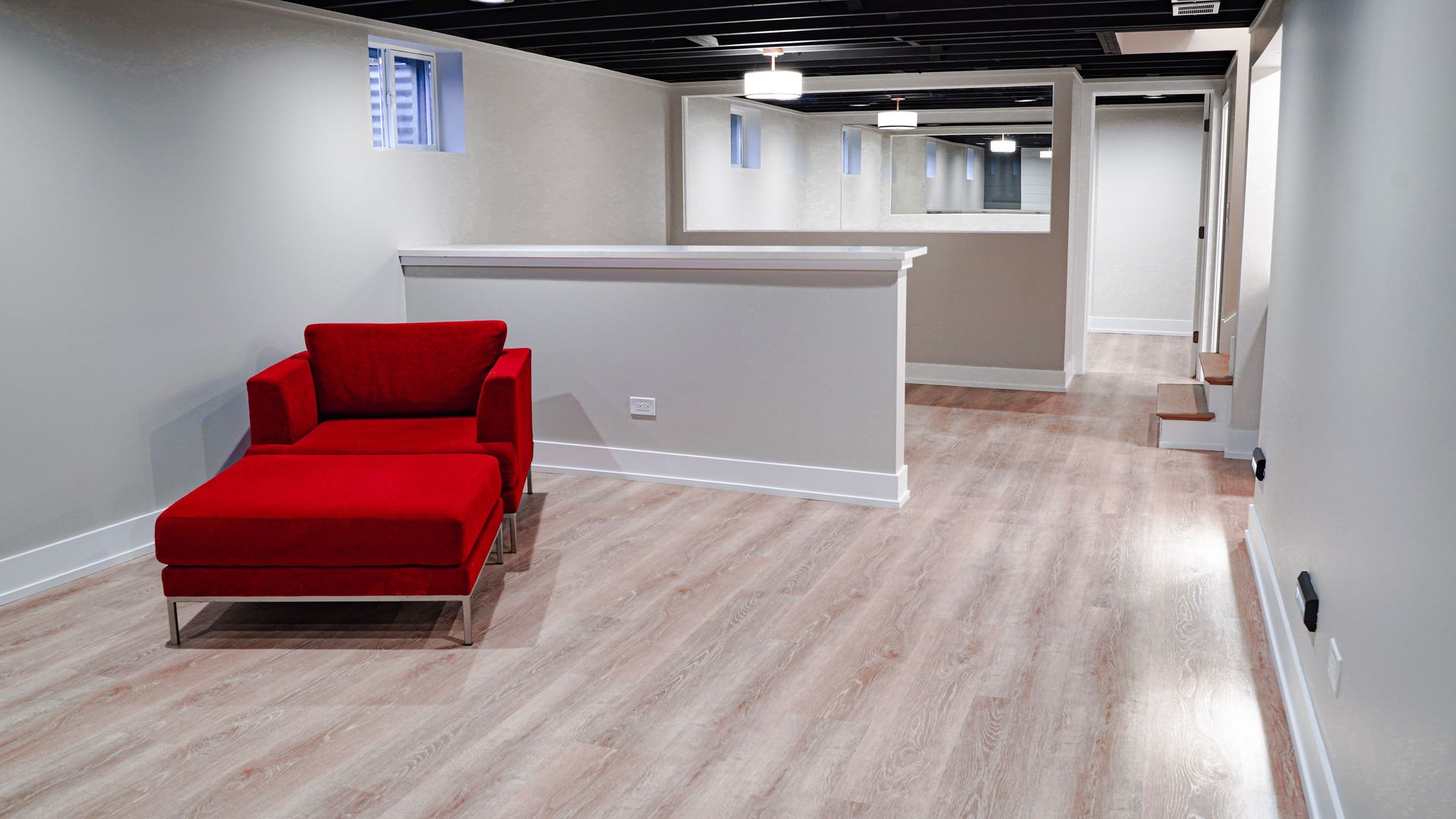 103 E Berkshire Lane, Mount Prospect, IL 60056