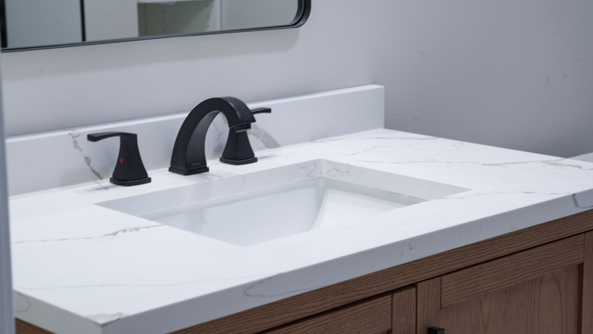 103 E Berkshire Lane, Mount Prospect, IL 60056