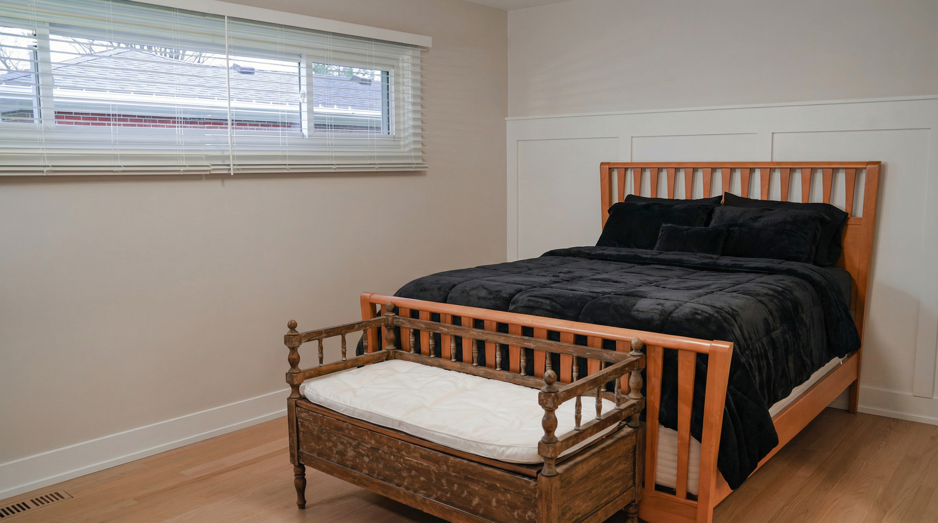 103 E Berkshire Lane, Mount Prospect, IL 60056