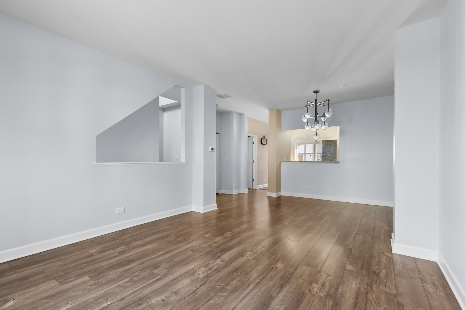 1044 N Claremont Drive, Palatine, IL 60074