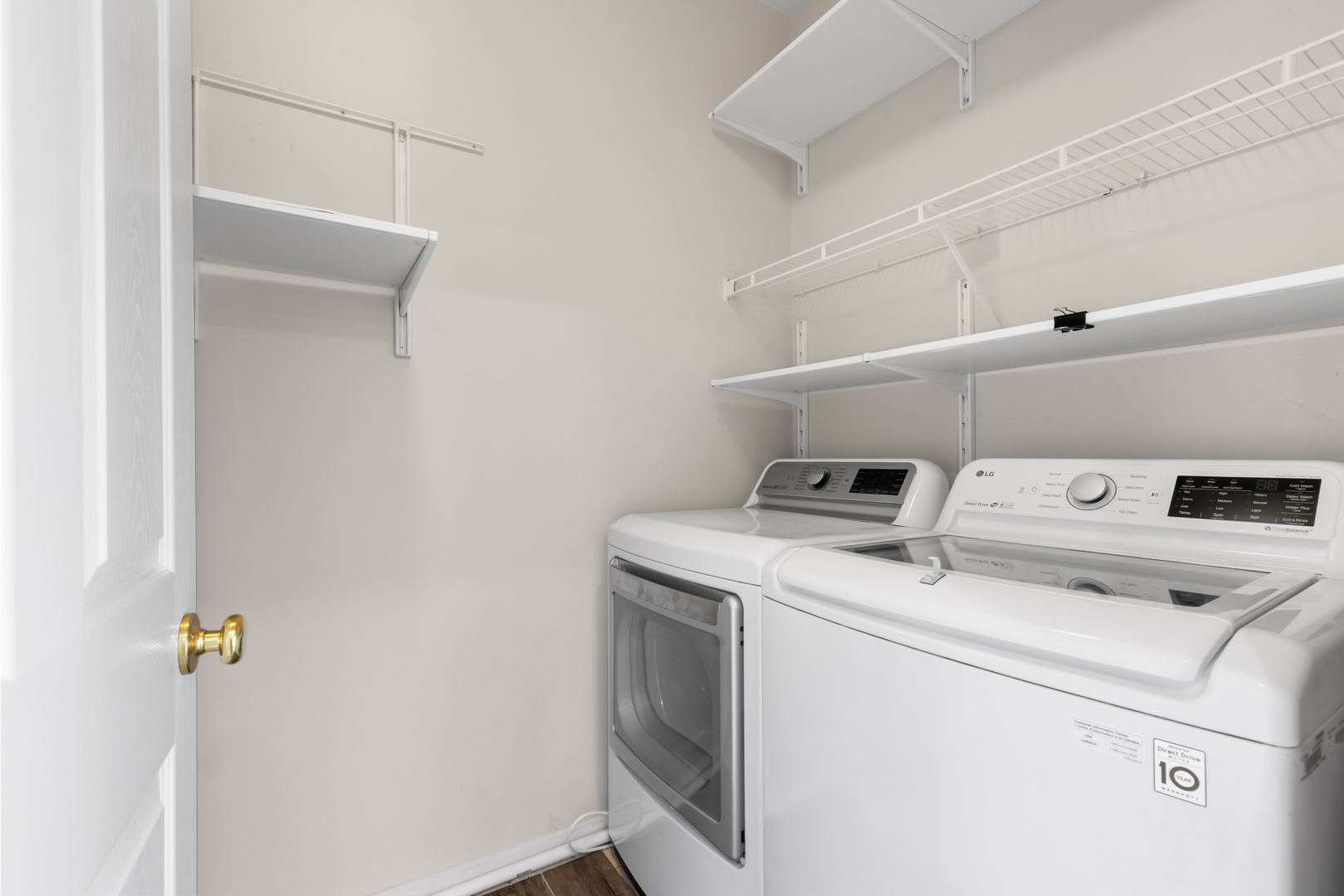 1044 N Claremont Drive, Palatine, IL 60074