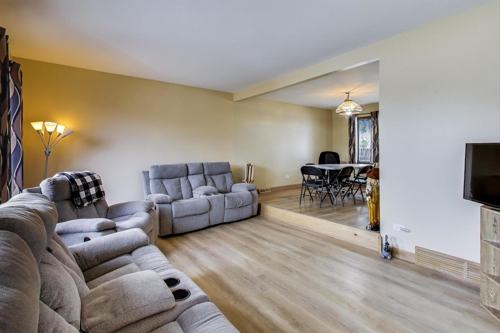 12300 S Austin Avenue, Palos Heights, IL 60463