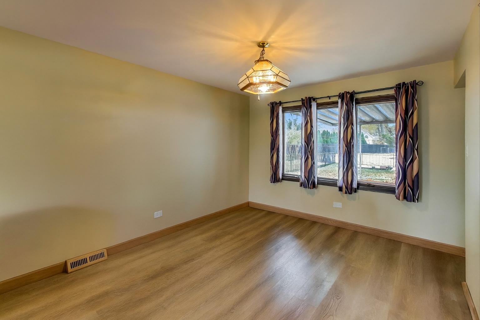 12300 S Austin Avenue, Palos Heights, IL 60463