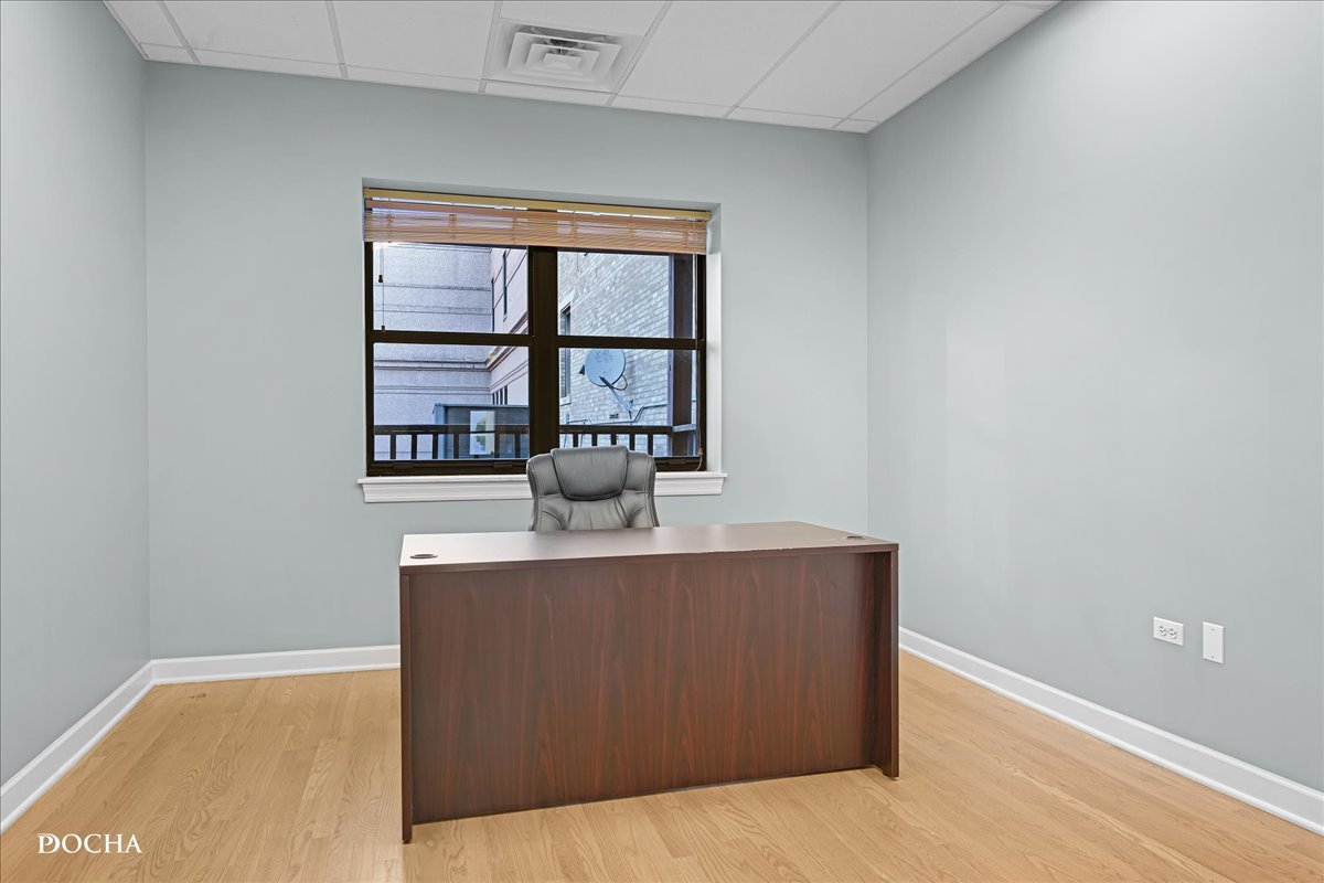 202 W Main Street #202, St. Charles, IL 60174