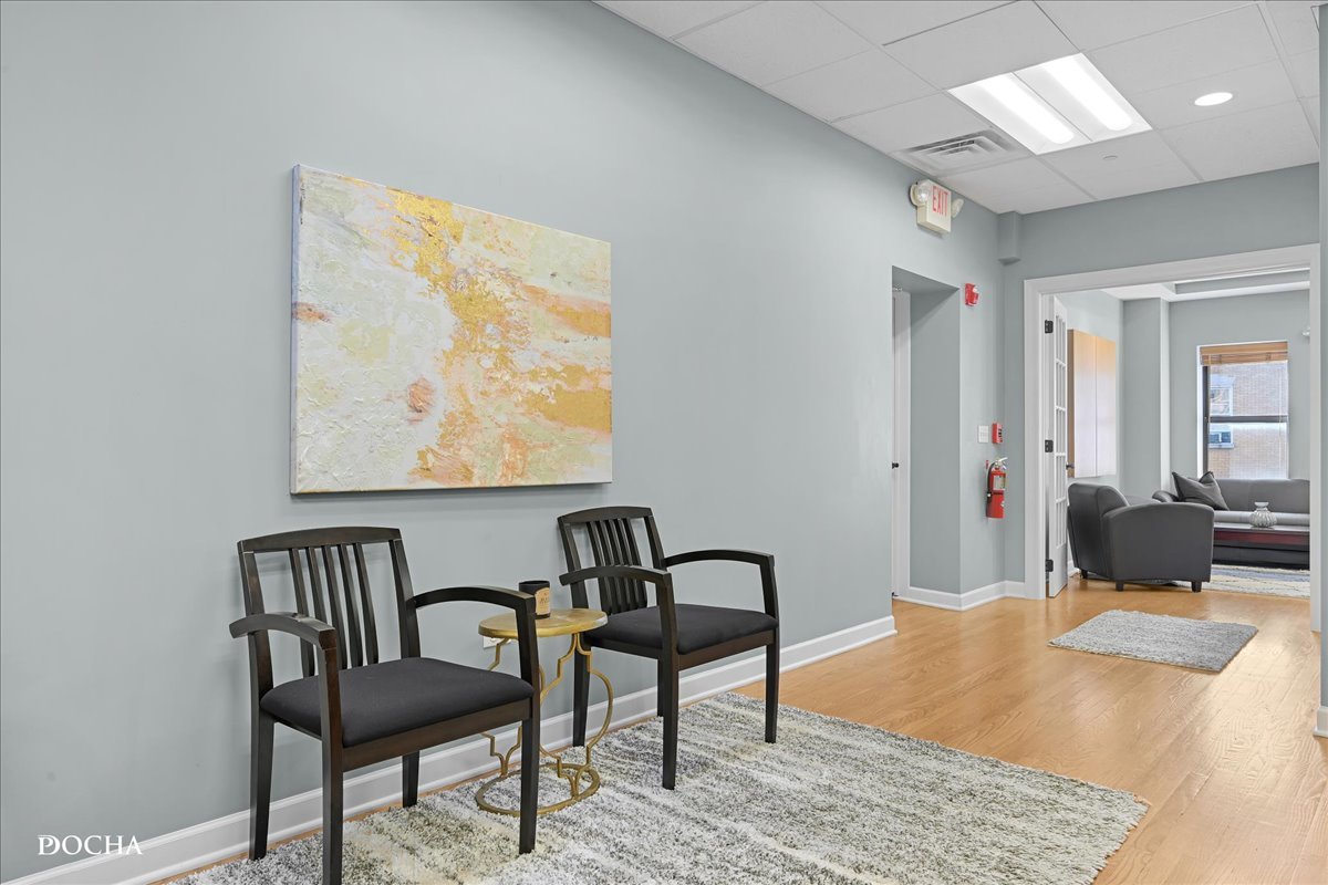 202 W Main Street #202, St. Charles, IL 60174