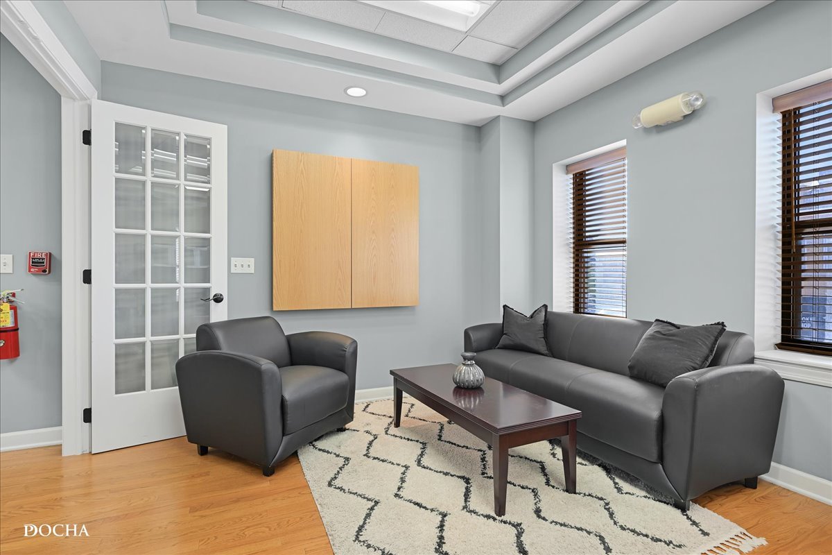 202 W Main Street #202, St. Charles, IL 60174