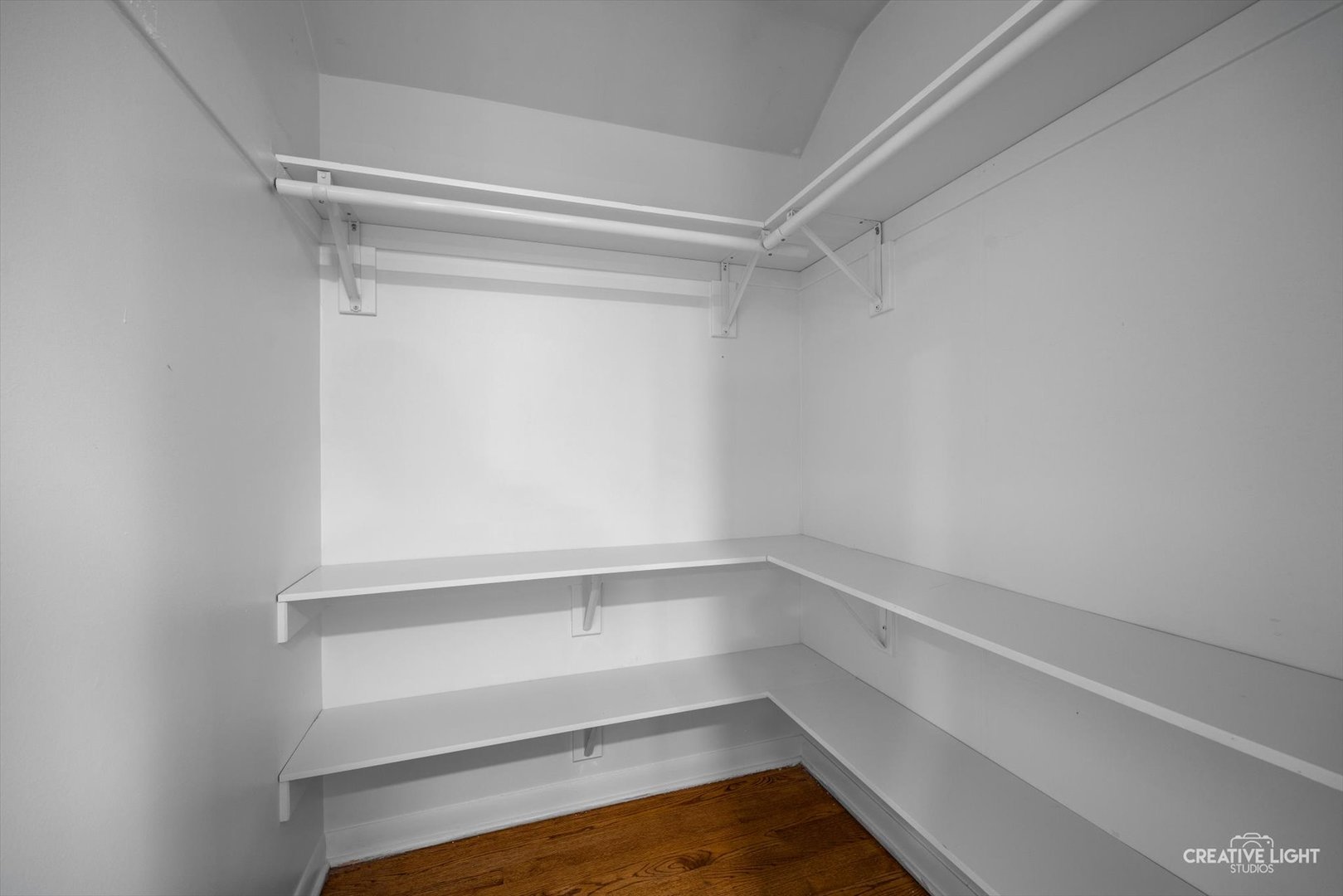 165 Tamarack Avenue, Naperville, IL 60540