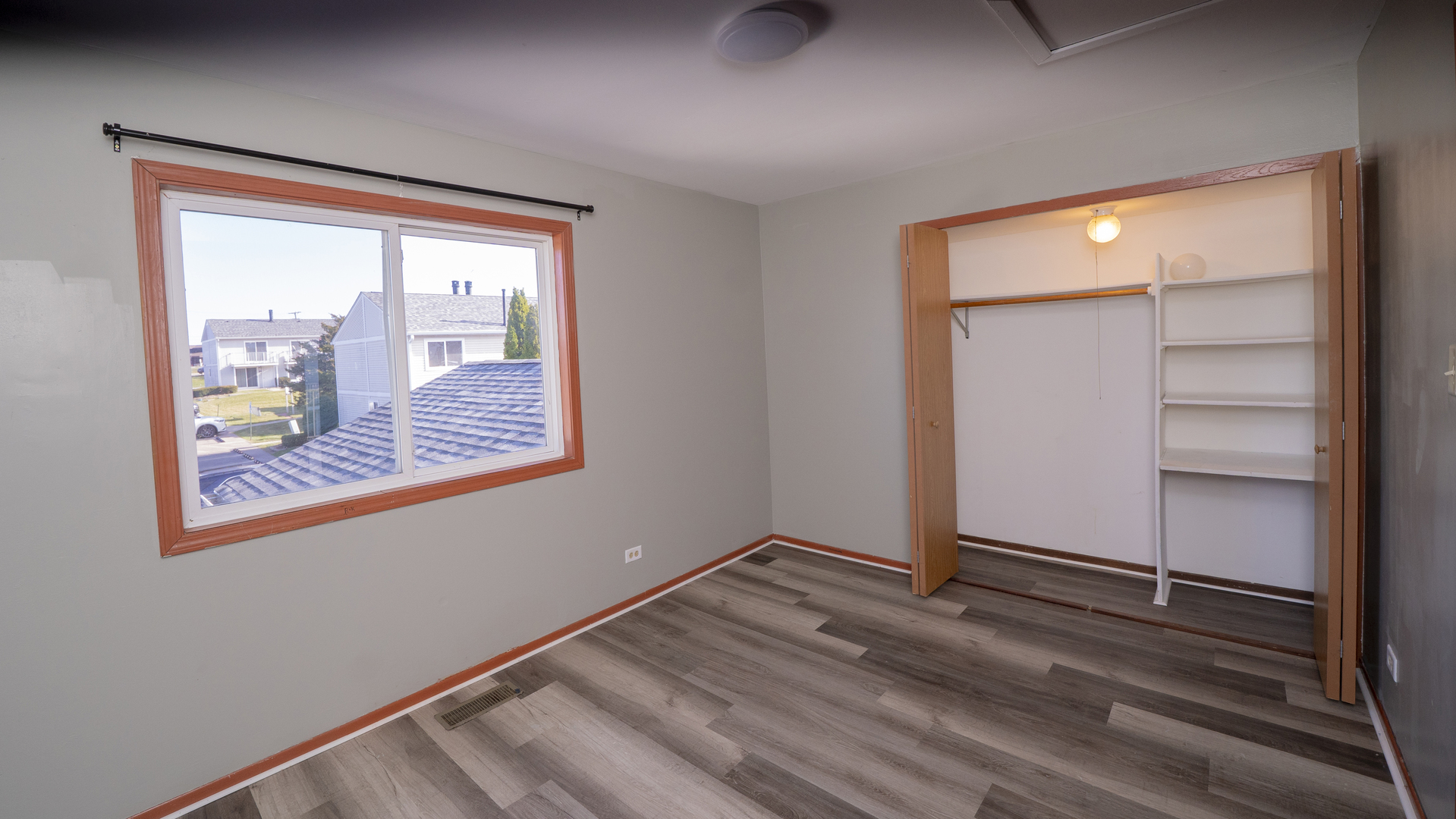 Round Lake Beach, IL 60073