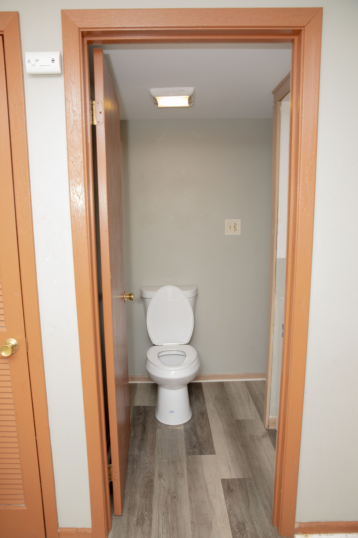 Round Lake Beach, IL 60073