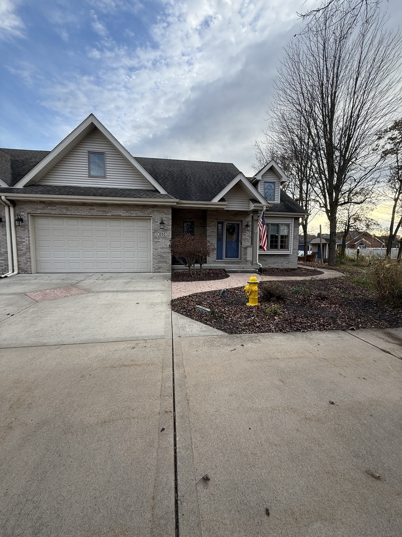 225 Sibley Drive, Minooka, IL 60447