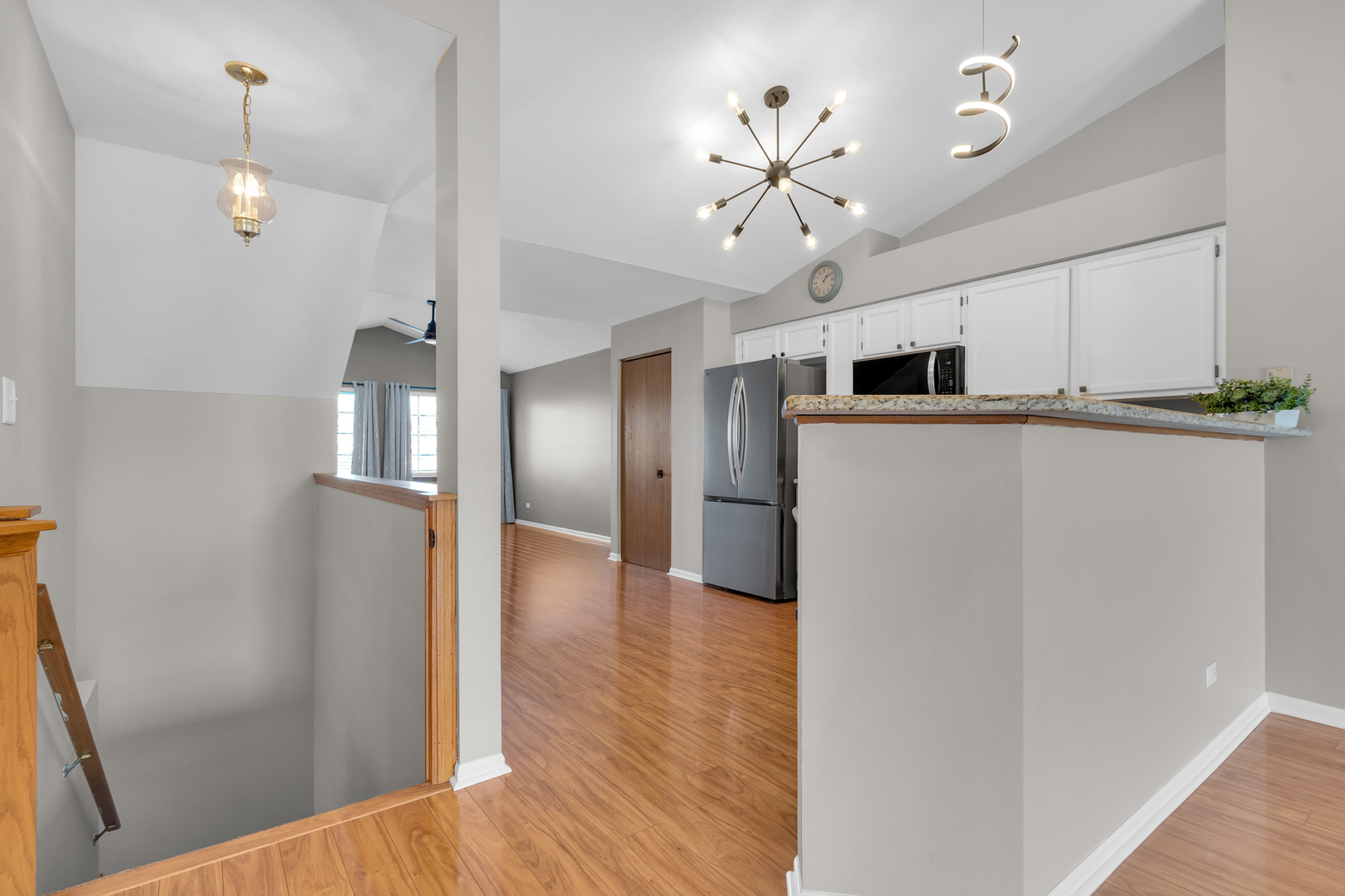 239 Camel Bend Court #4, Schaumburg, IL 60194