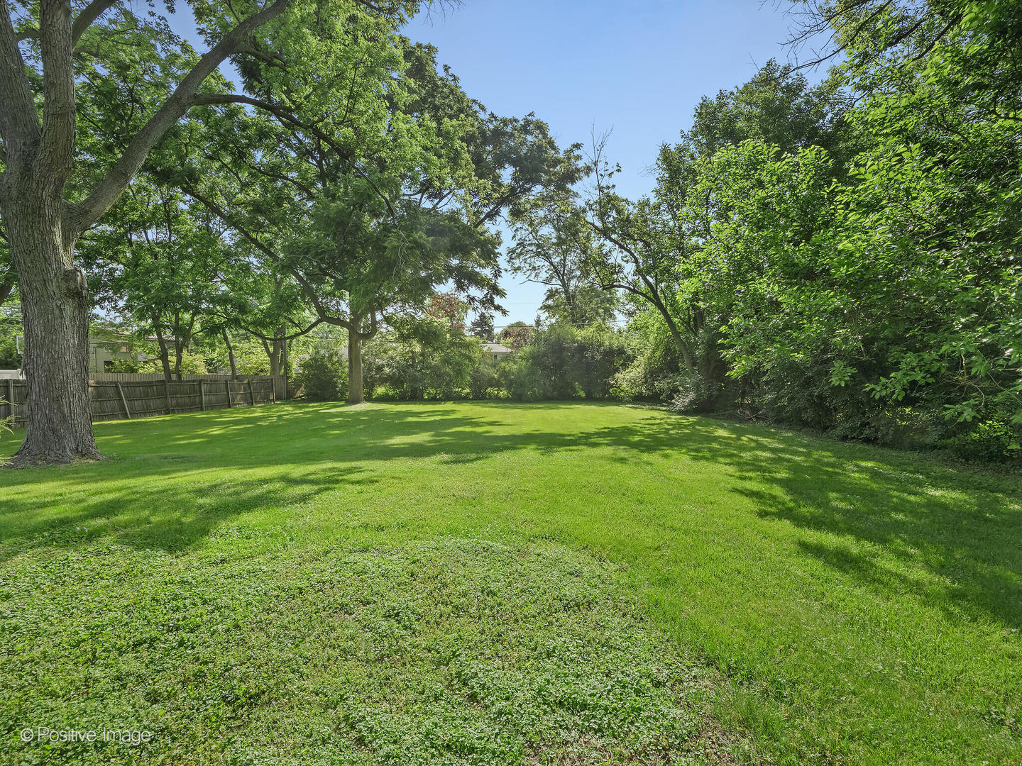 241 Coe Road, Clarendon Hills, IL 60514