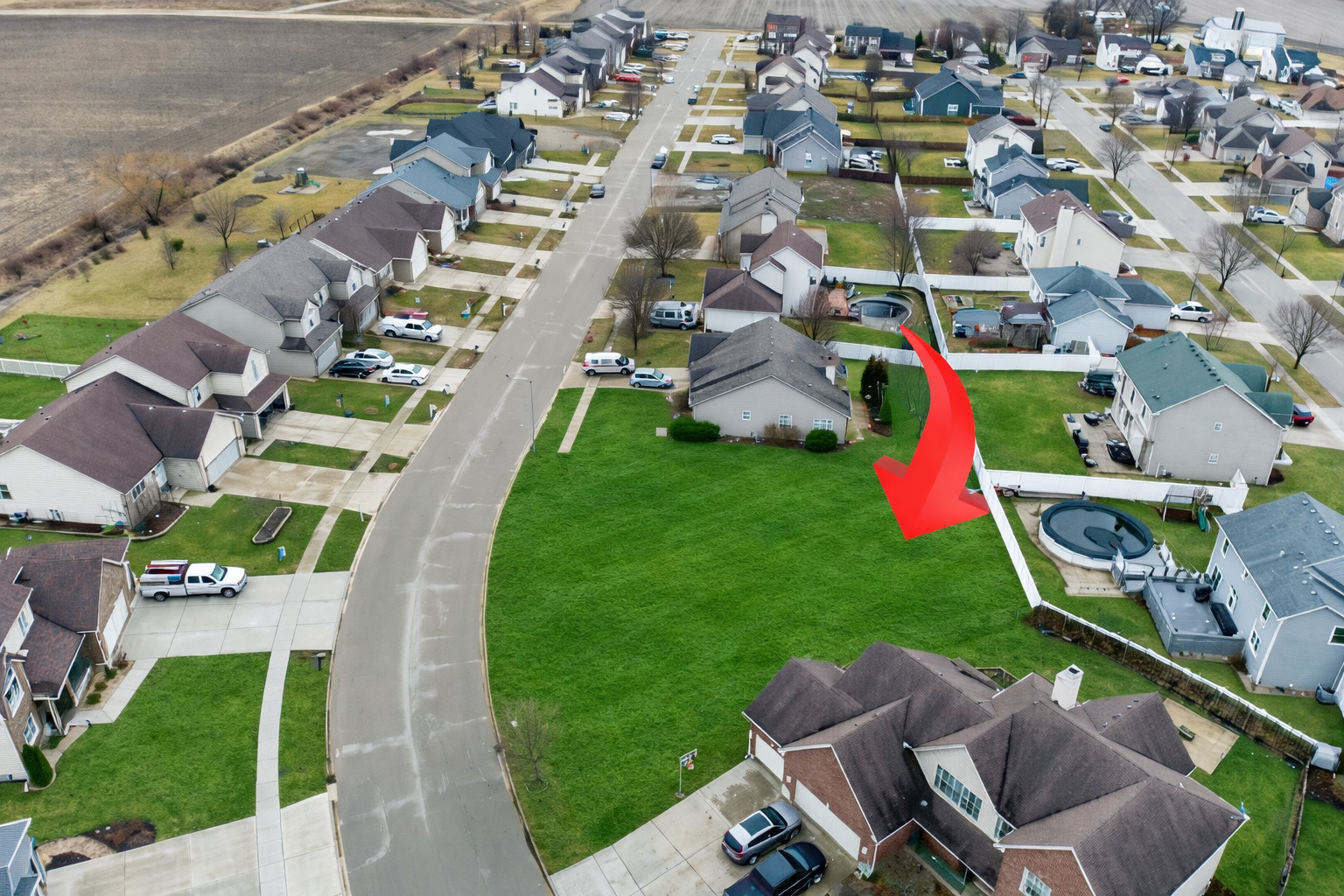 1070 S Farmstone Drive, Diamond, IL 60416