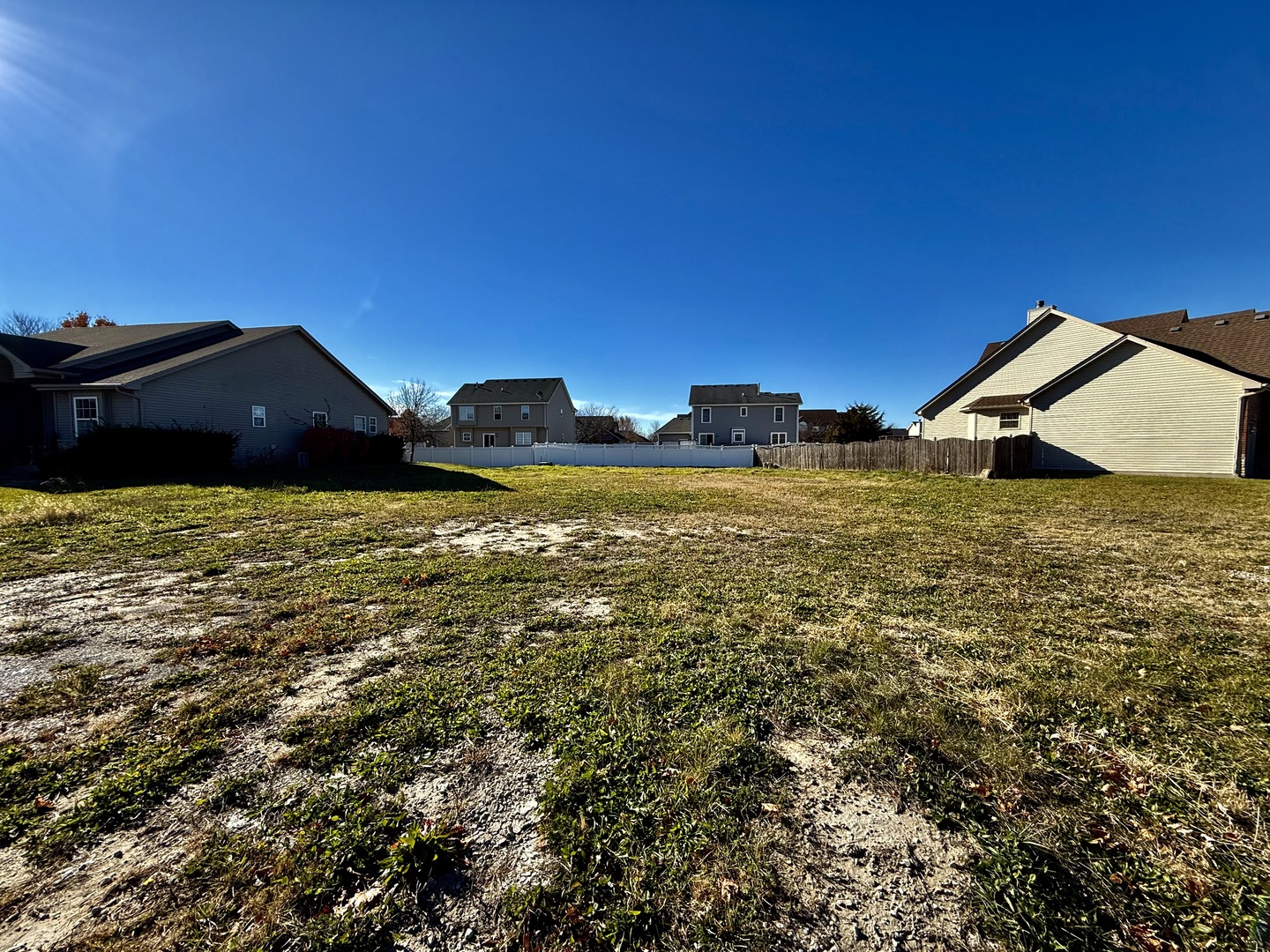 1070 S Farmstone Drive, Diamond, IL 60416