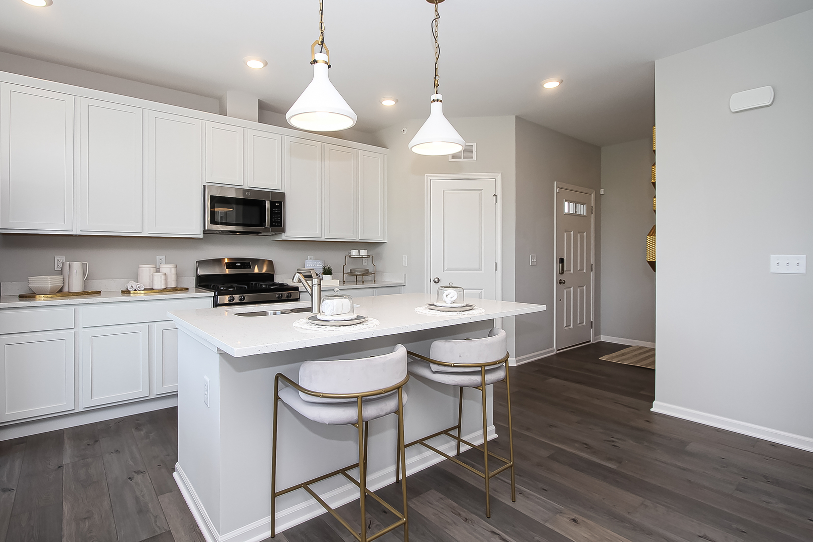 322 Kingsport Drive, South Elgin, IL 60177