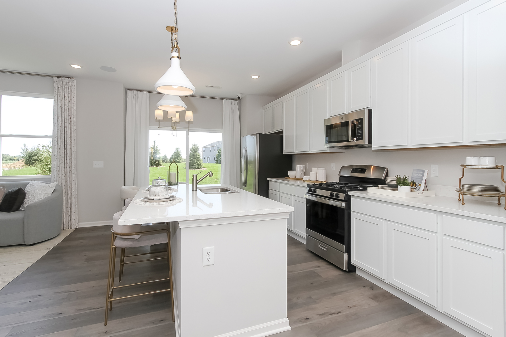 322 Kingsport Drive, South Elgin, IL 60177