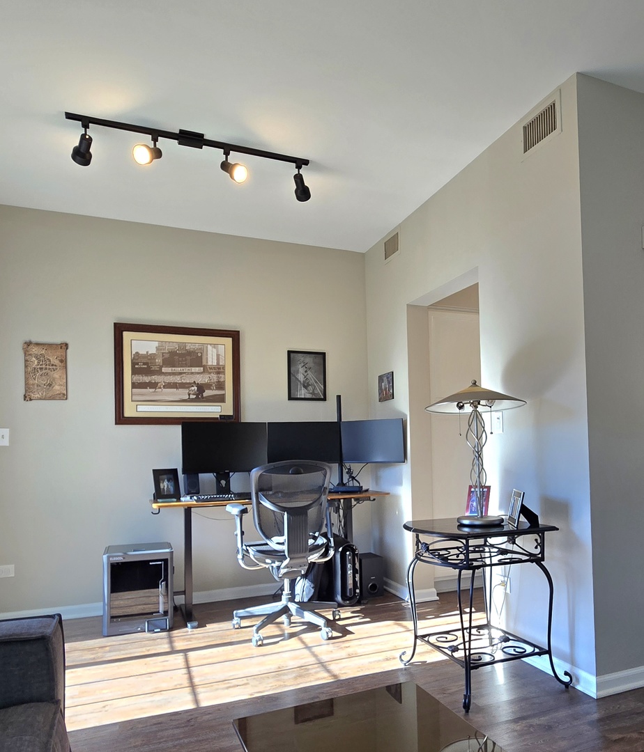 273 W 20th Street, Lombard, IL 60148