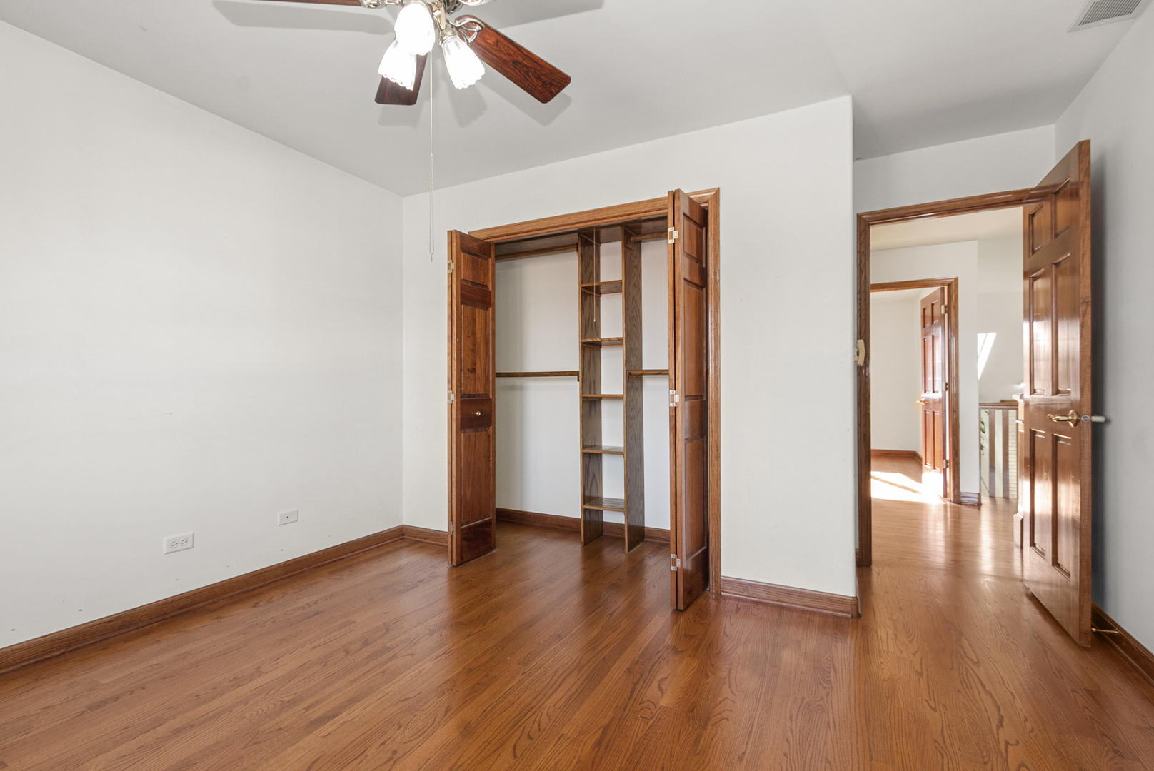 8113 Blarney Road, Tinley Park, IL 60477