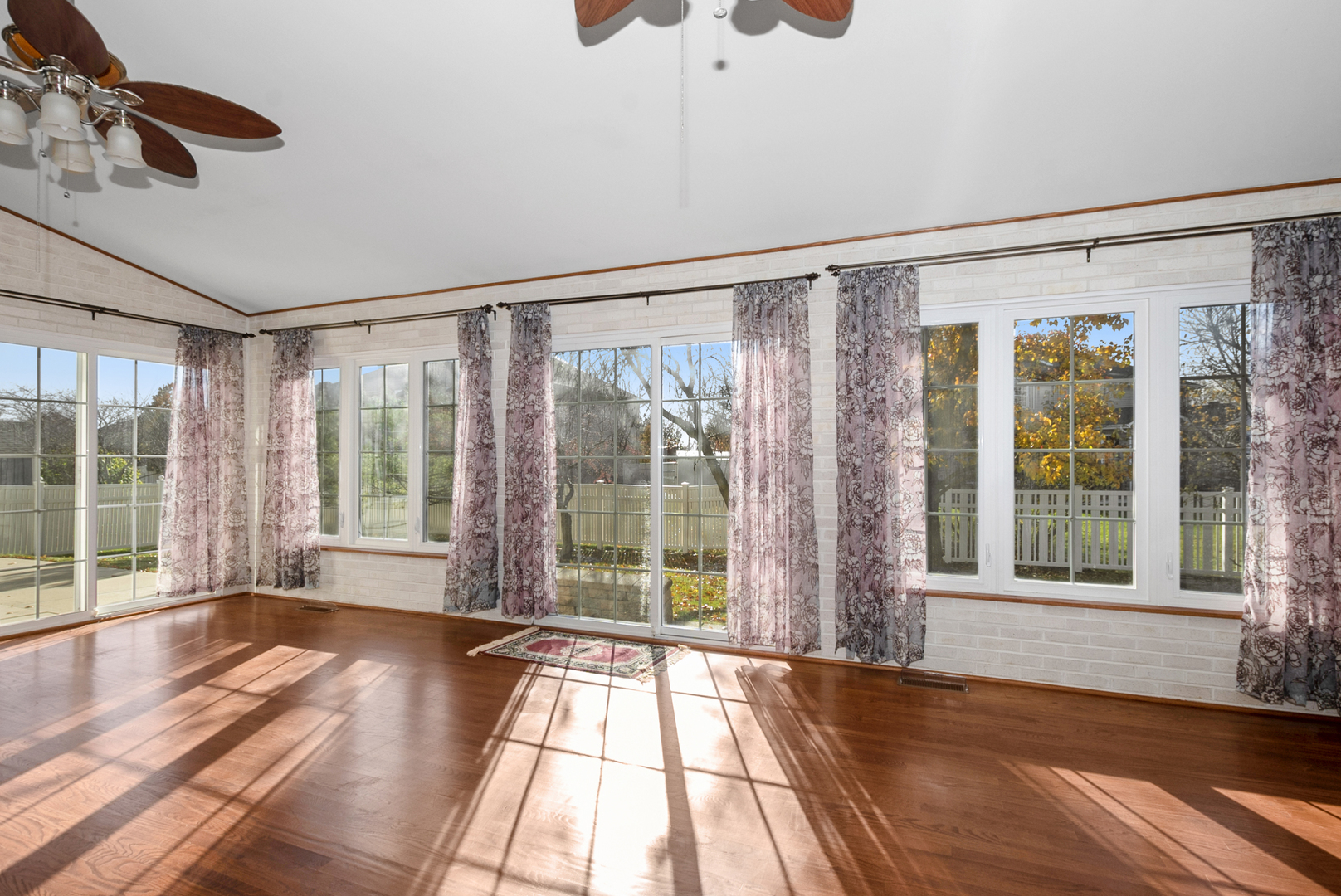 8113 Blarney Road, Tinley Park, IL 60477