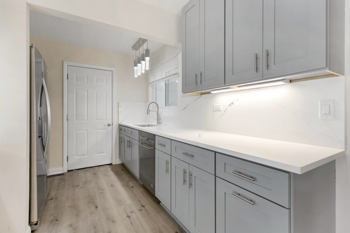 Hoffman Estates, IL 60169