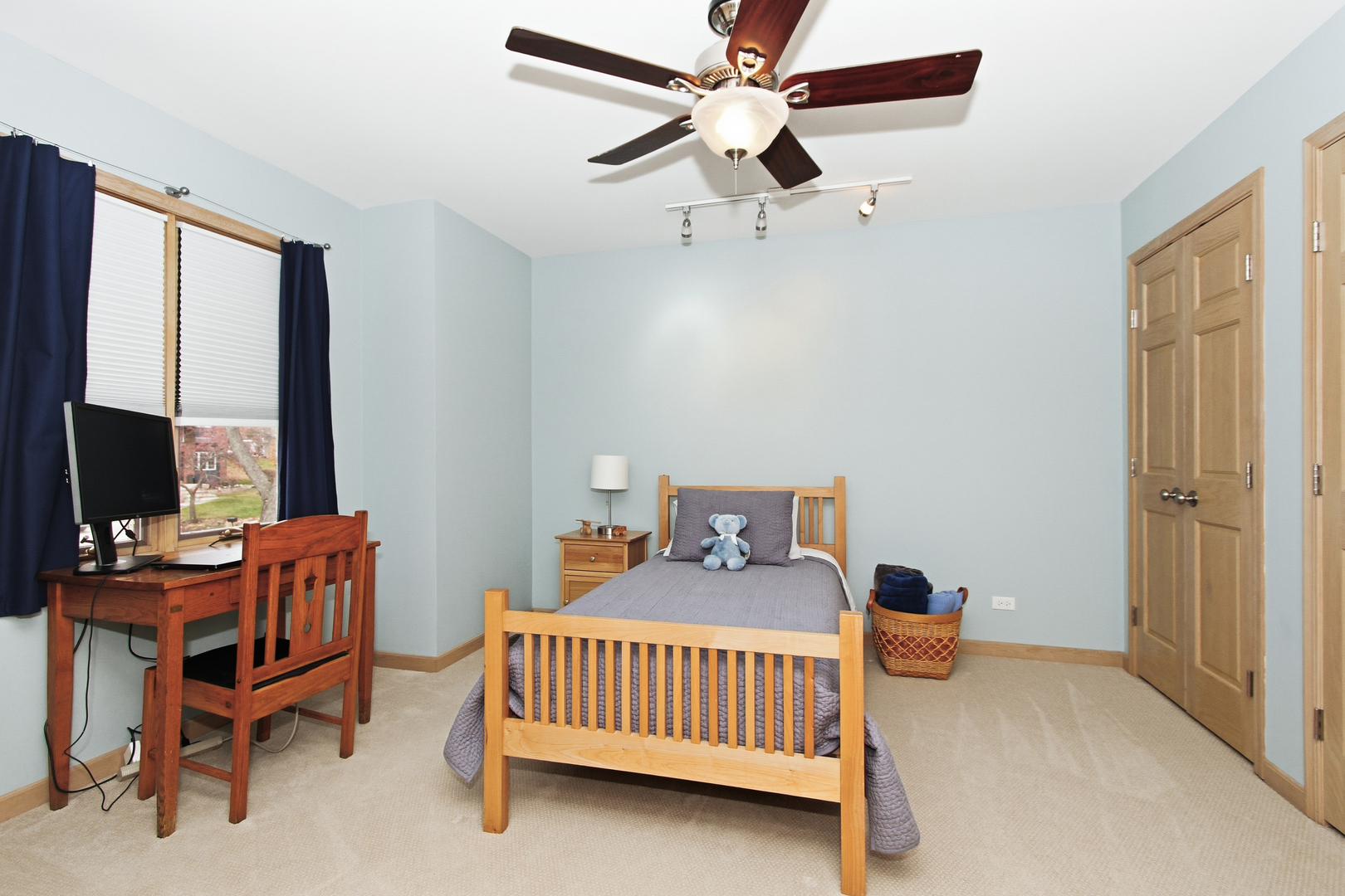 933 Doral Drive, Bartlett, IL 60103