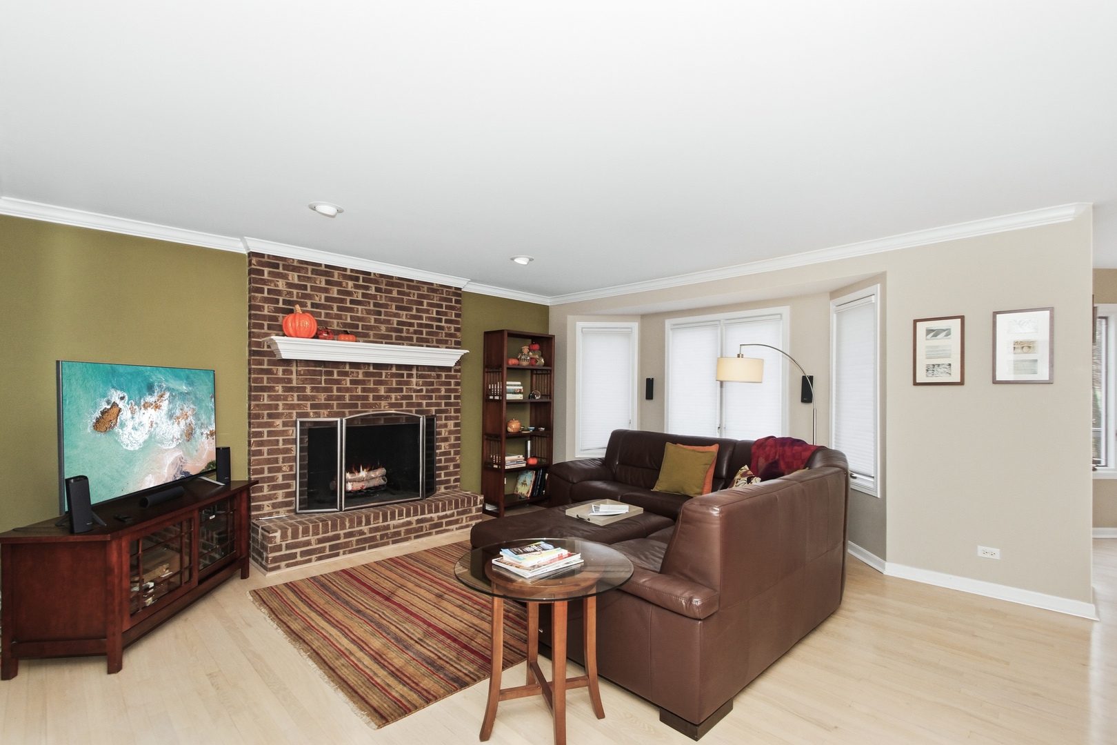 933 Doral Drive, Bartlett, IL 60103