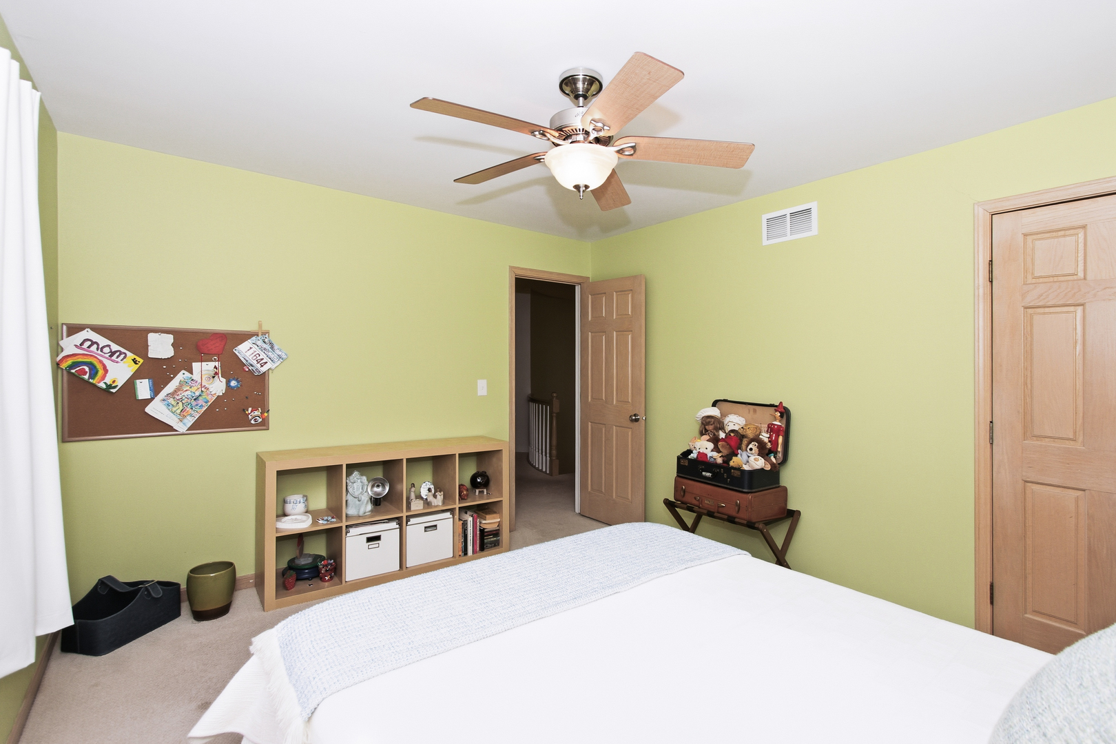 933 Doral Drive, Bartlett, IL 60103