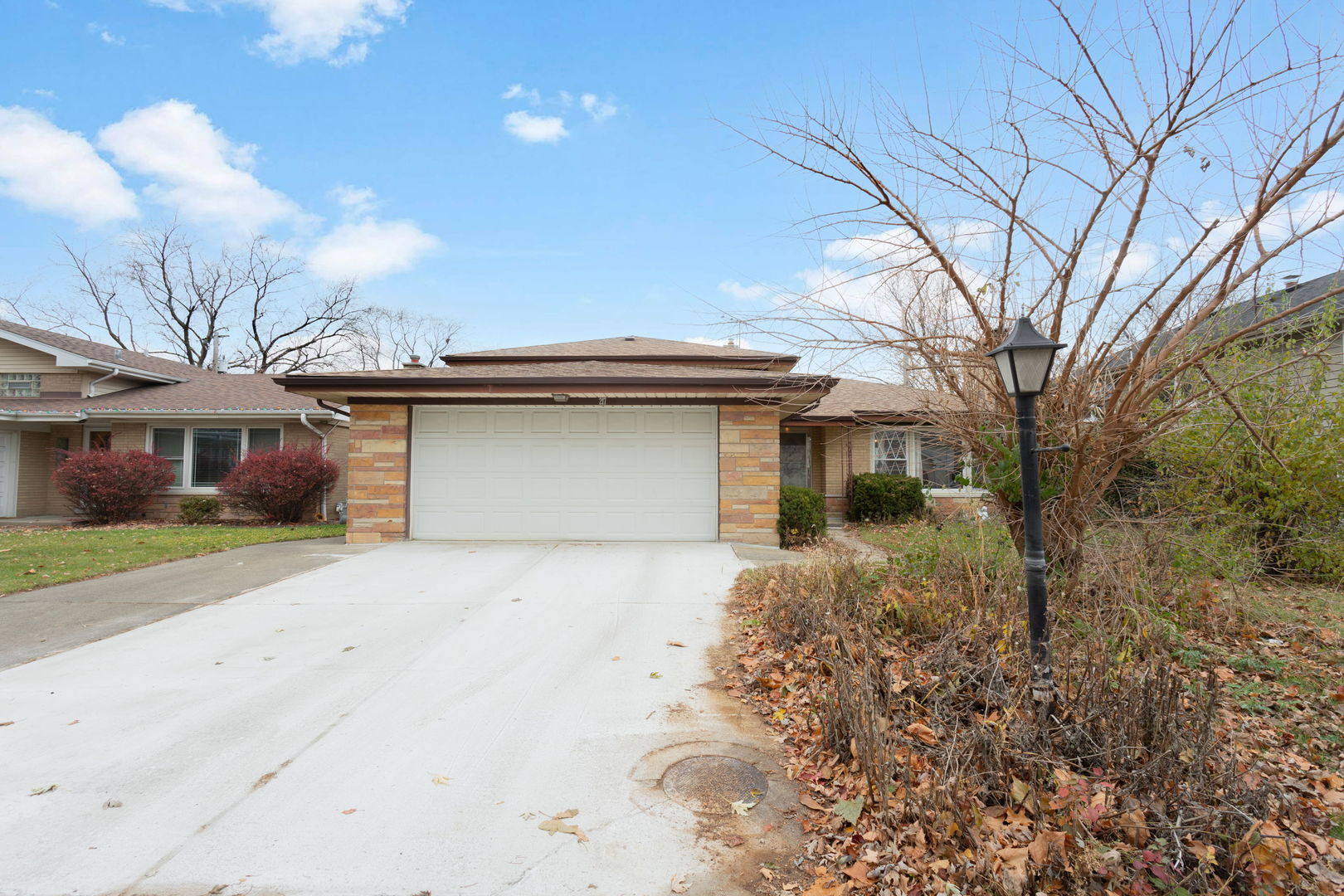 217 Finsbury Lane, La Grange Park, IL 60526