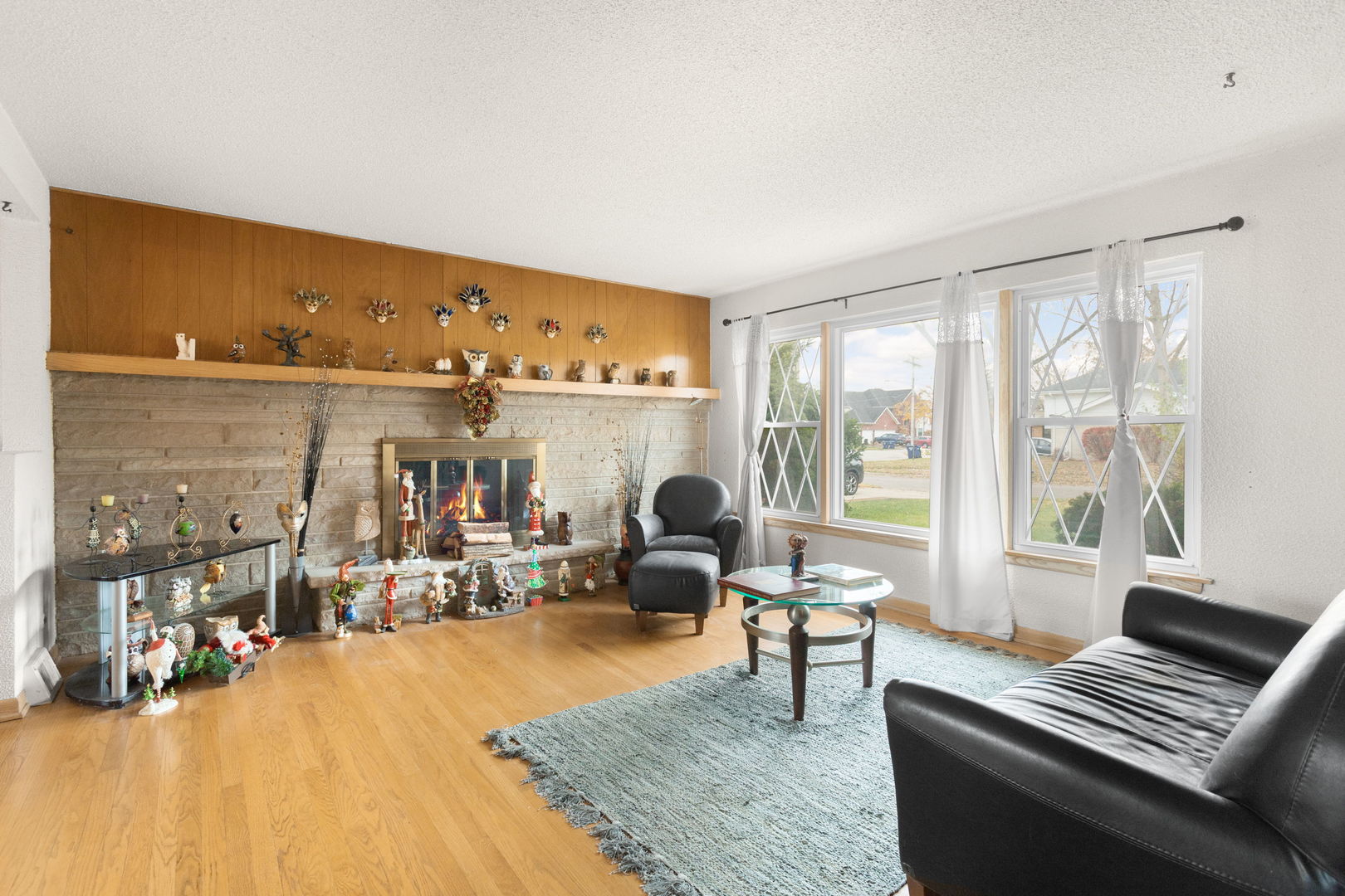 217 Finsbury Lane, La Grange Park, IL 60526