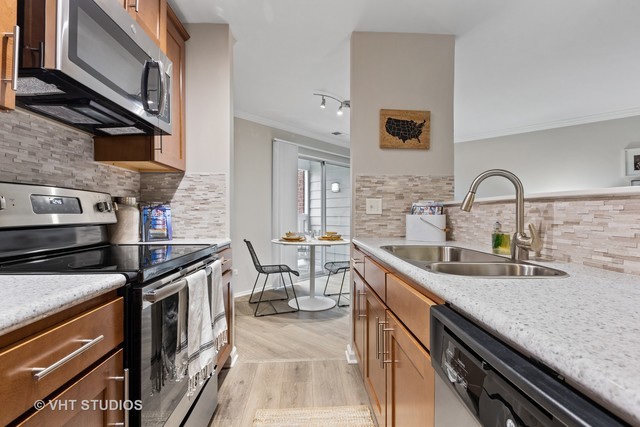 31 Wisteria Lane #3727, Schaumburg, IL 60173