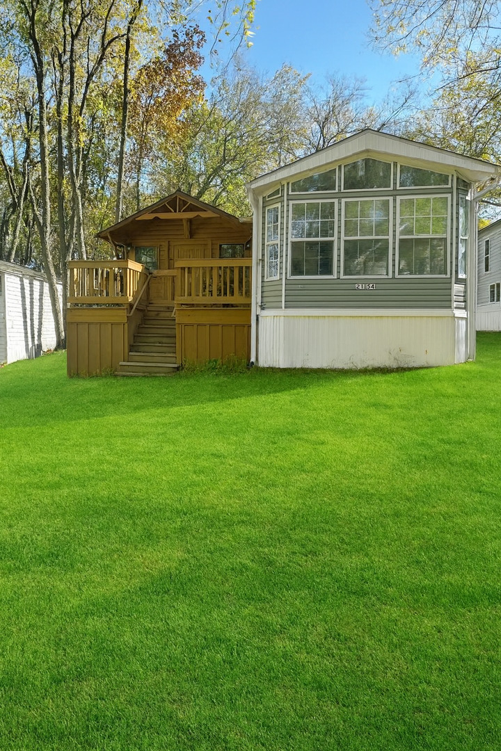 21-54 Woodhaven Lakes Drive, Sublette, IL 61367