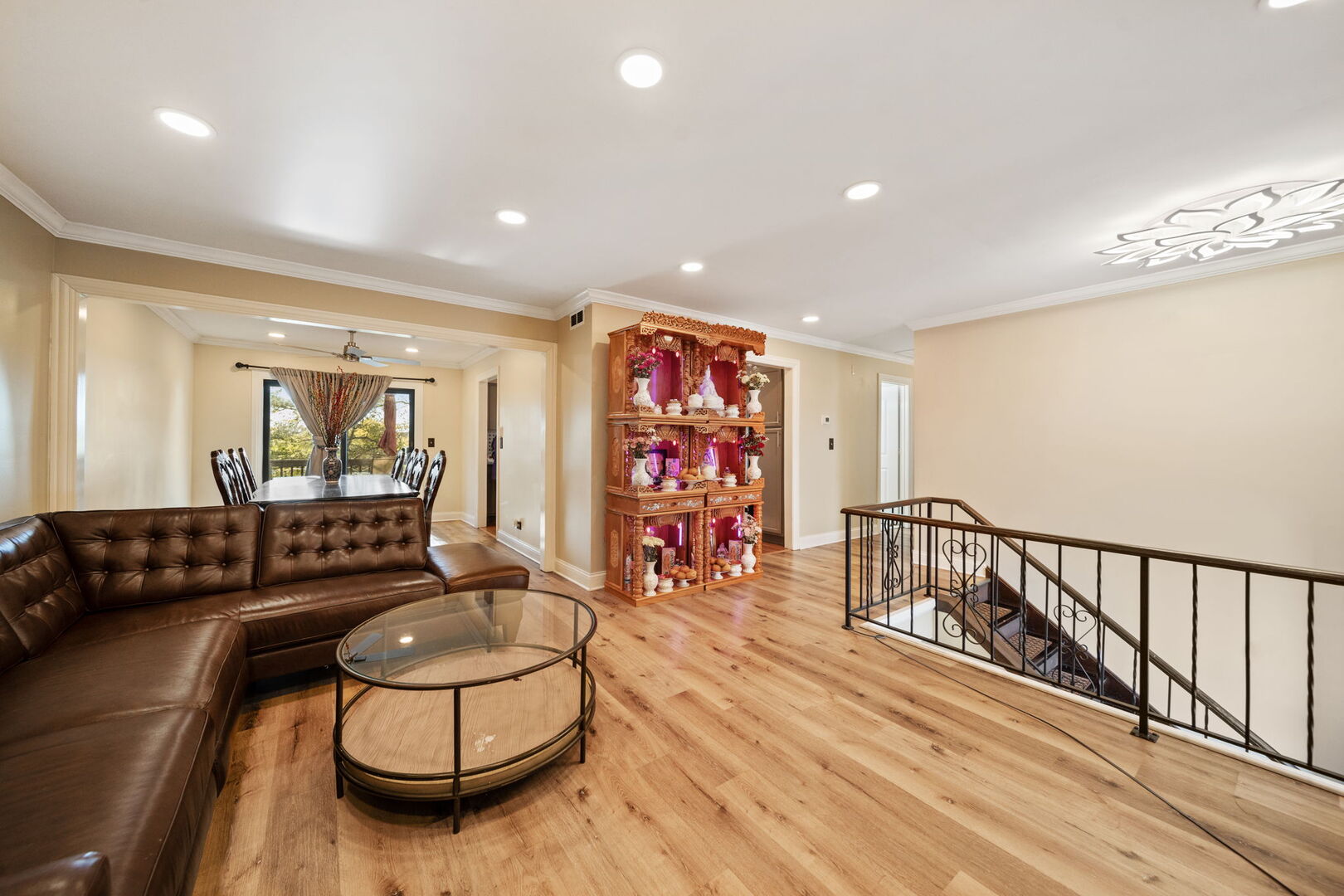 312 Dancing Water Court, Carol Stream, IL 60188