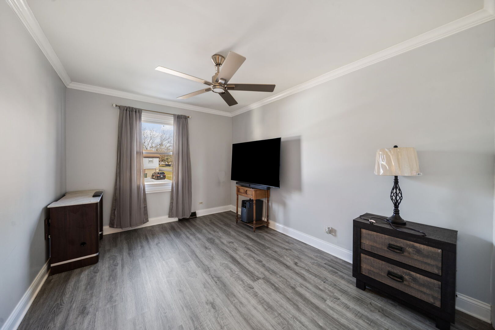 312 Dancing Water Court, Carol Stream, IL 60188