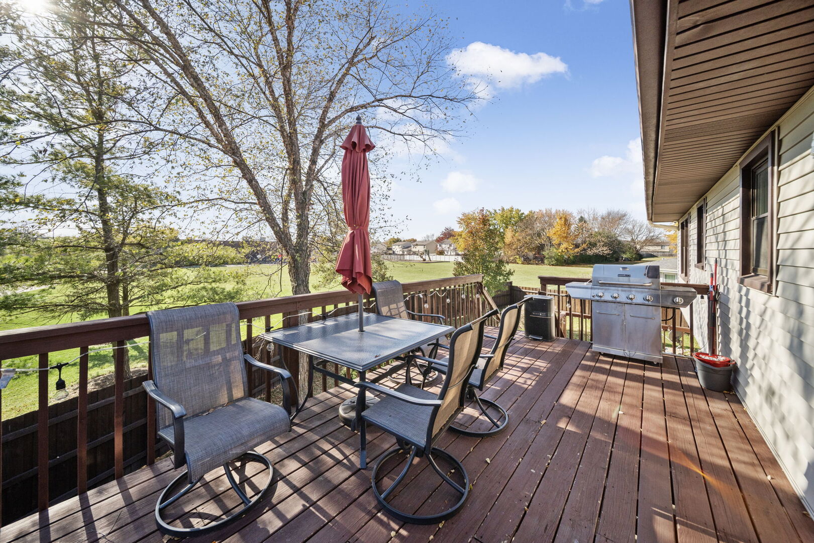 312 Dancing Water Court, Carol Stream, IL 60188