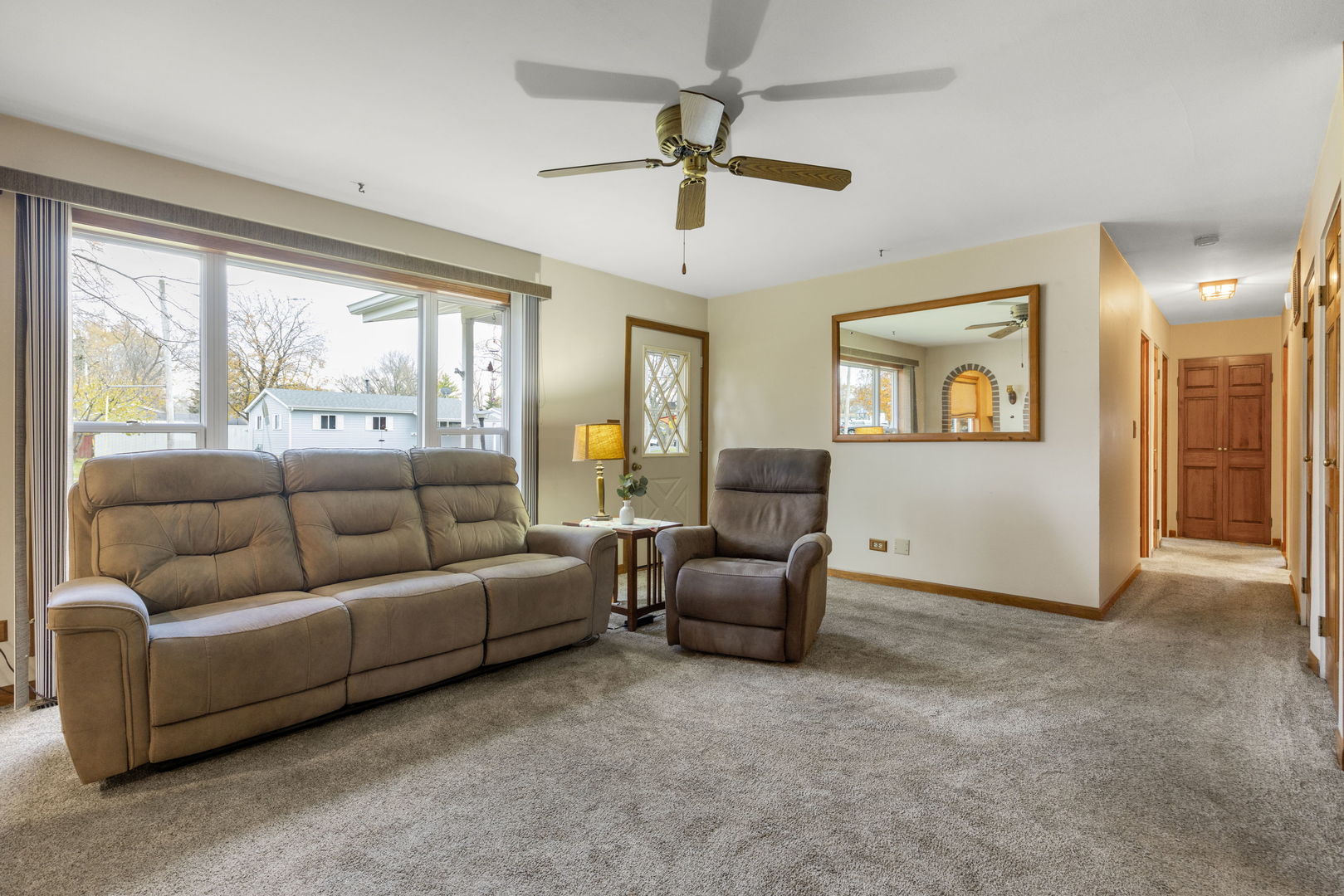 470 Oakwood Road, Wauconda, IL 60084