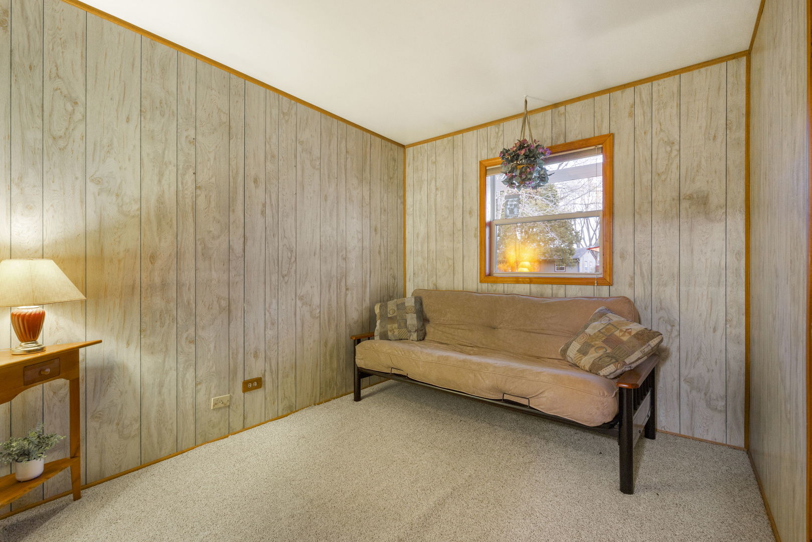 470 Oakwood Road, Wauconda, IL 60084